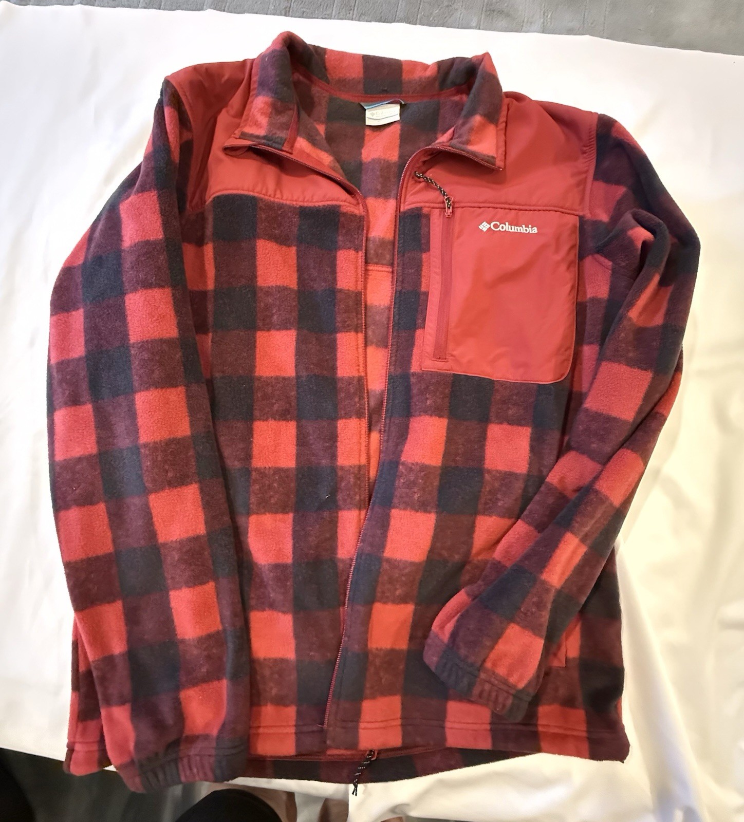 Columbia Men’s Large Red Black Buffalo Plaid Fleece Jacket Full Zip Outdoor