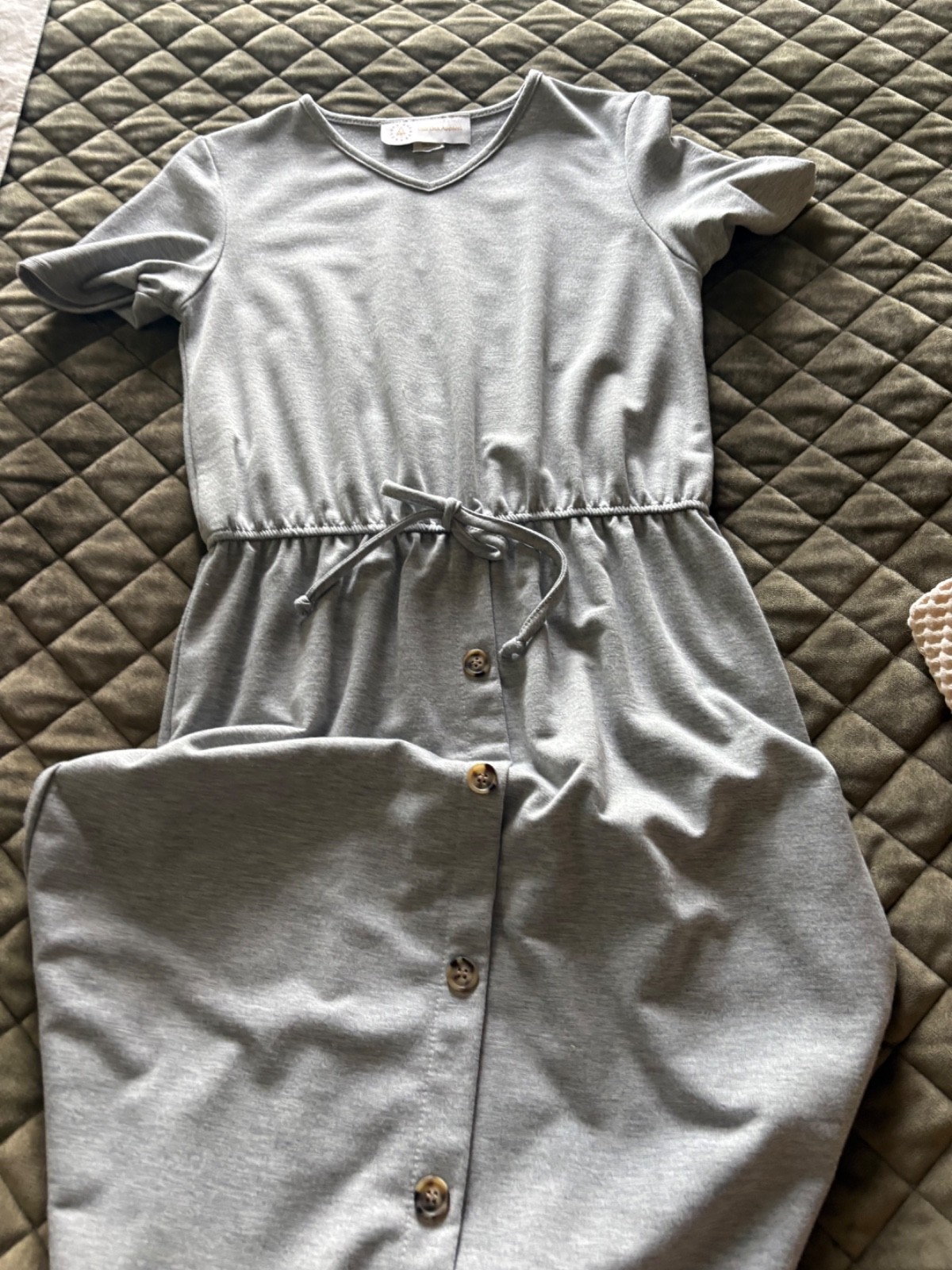 Women’s Knee Length Knit Dress Drawstring Waist / Medium / Button Front