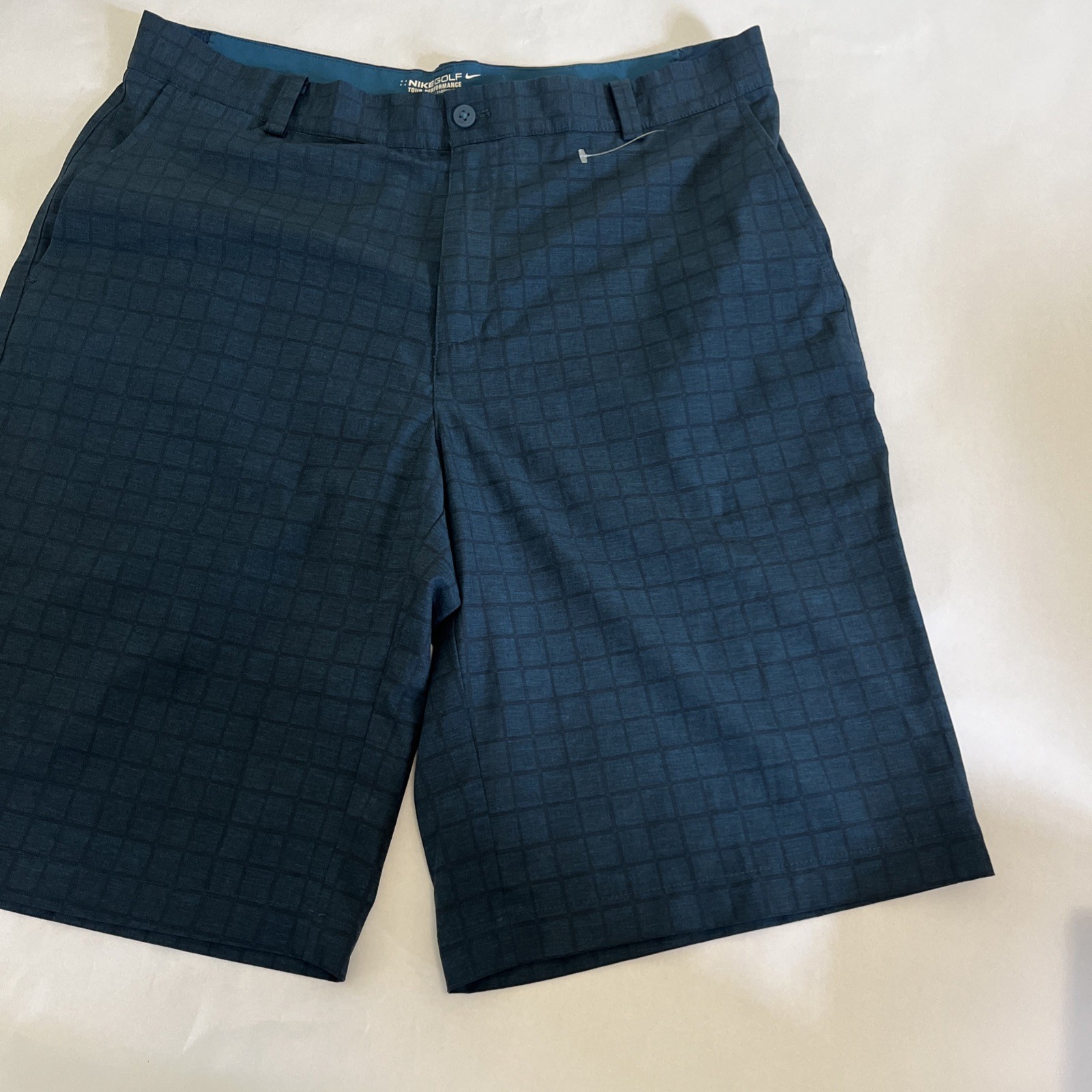 NIKE Men’s Golf Shorts Emerald/Black Striped Dri-FIT Stretch Fabric Size 34