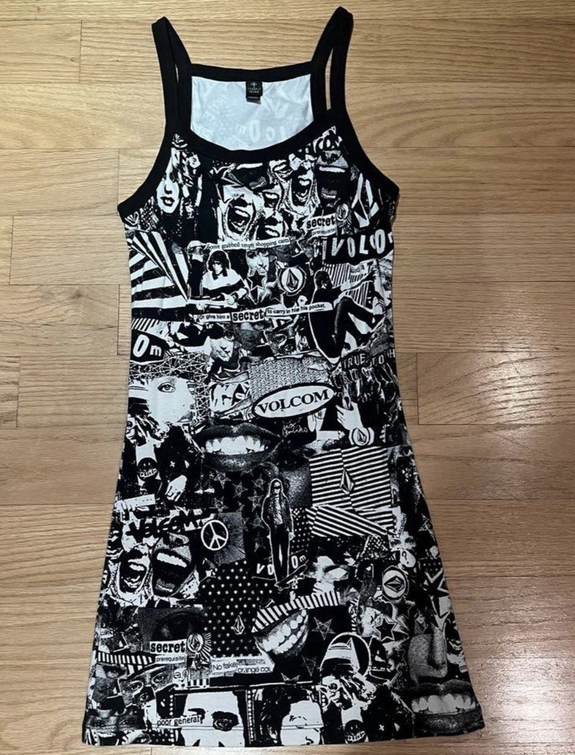 Rare Volcom x Georgia May Jagger Black/White Graffiti Bodycon Tank Dress XS/TP/8