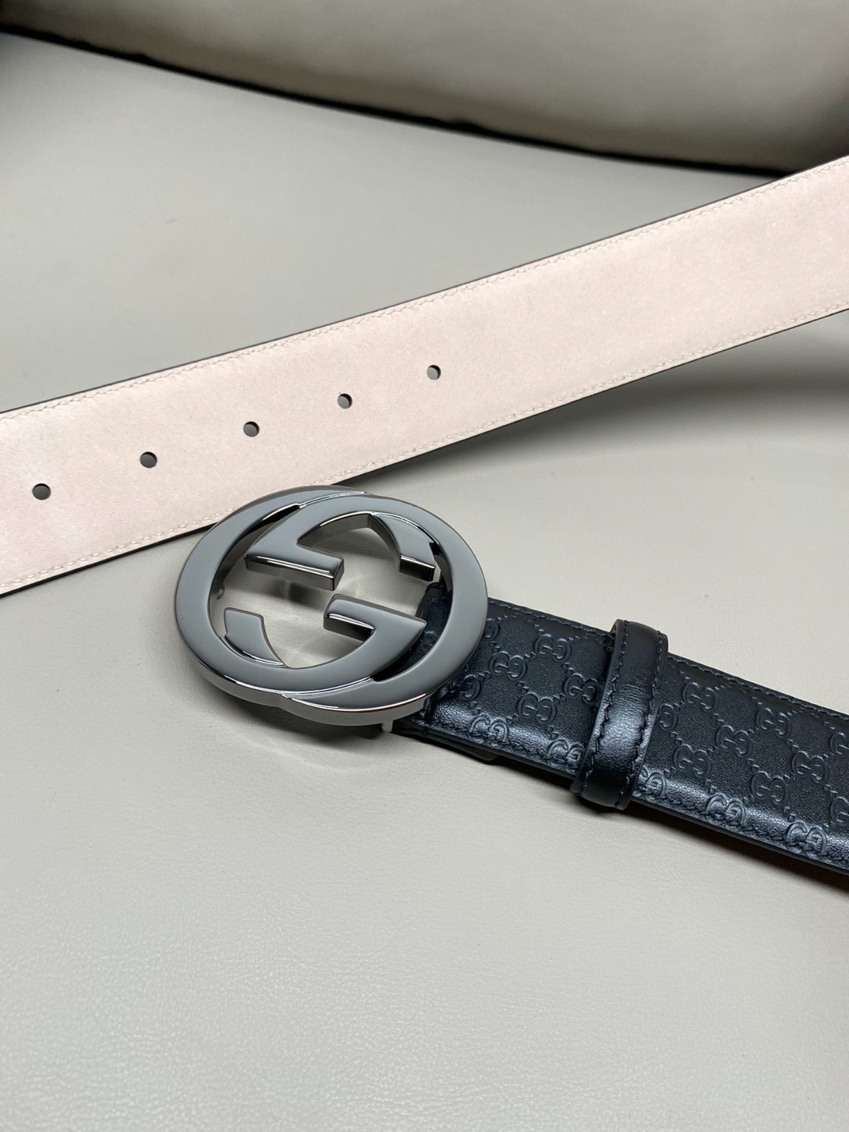 100% Authentic Gucci Black Leather Belt