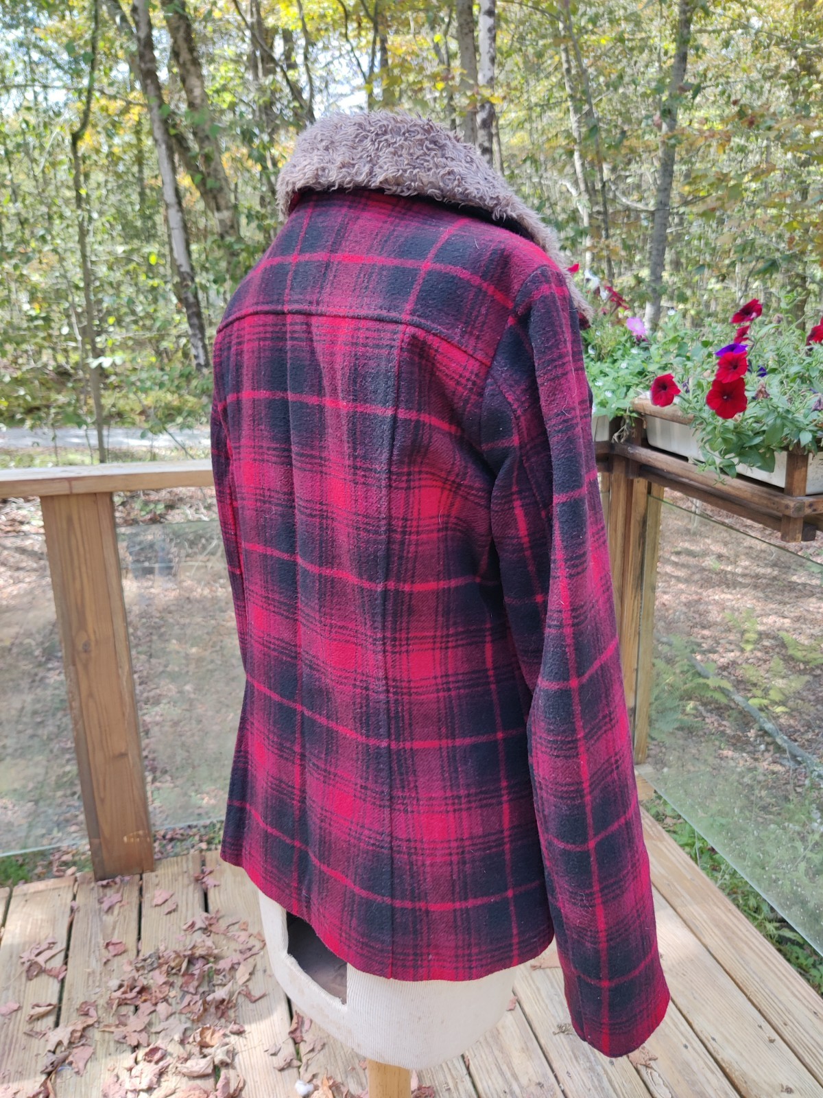 H&M LOGG Plaid Wool Blend Jacket Womens 10 Pockets Faux Fur Trim Full Zip Tartan
