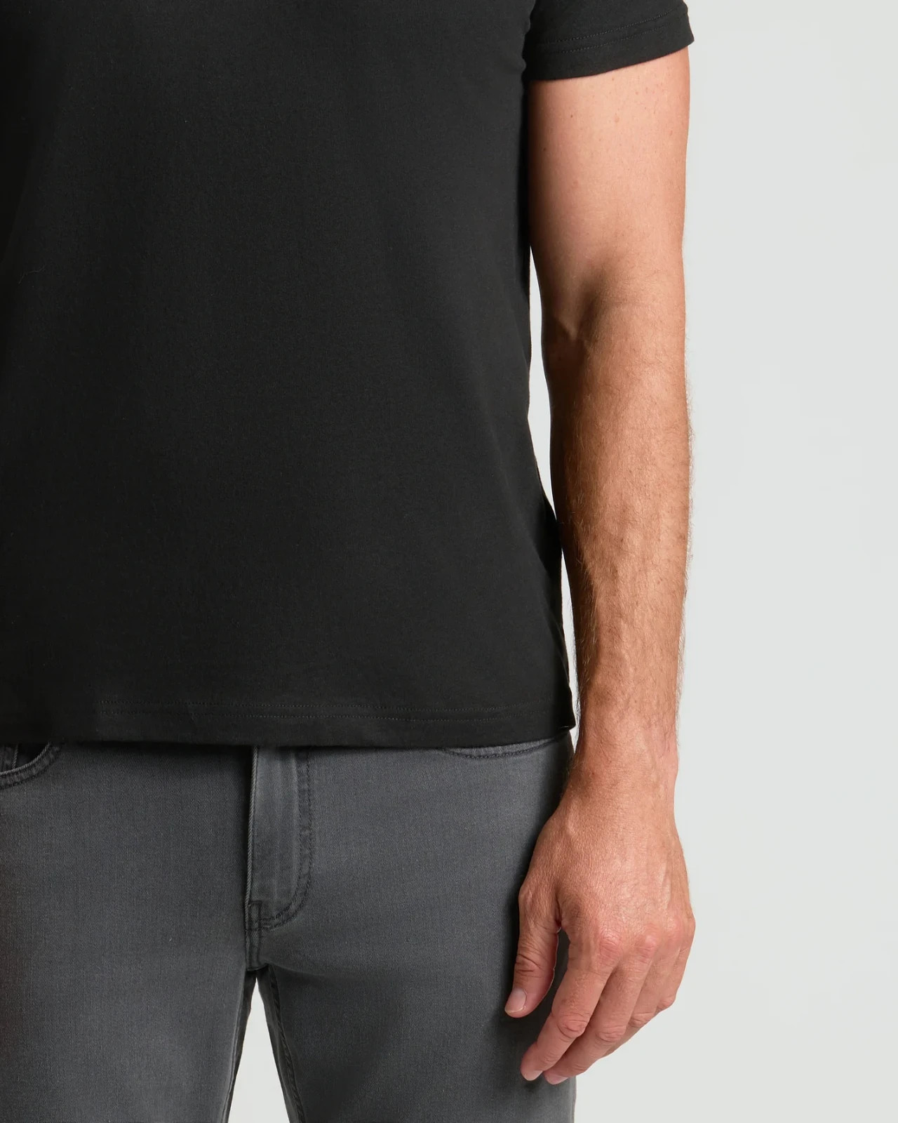 True Classic Crew Neck (Black) Large