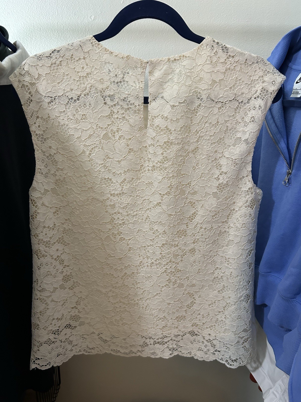 Express Gramercy Ivory Floral Lace Lined Scoop Neck Sleeveless Blouse Size M