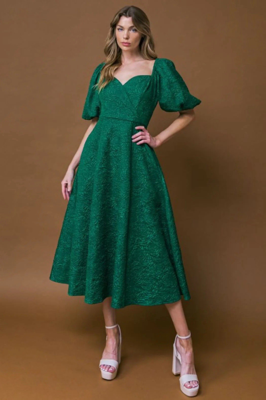Flying Tomato emerald green textured puff sleeve midi dress size medium