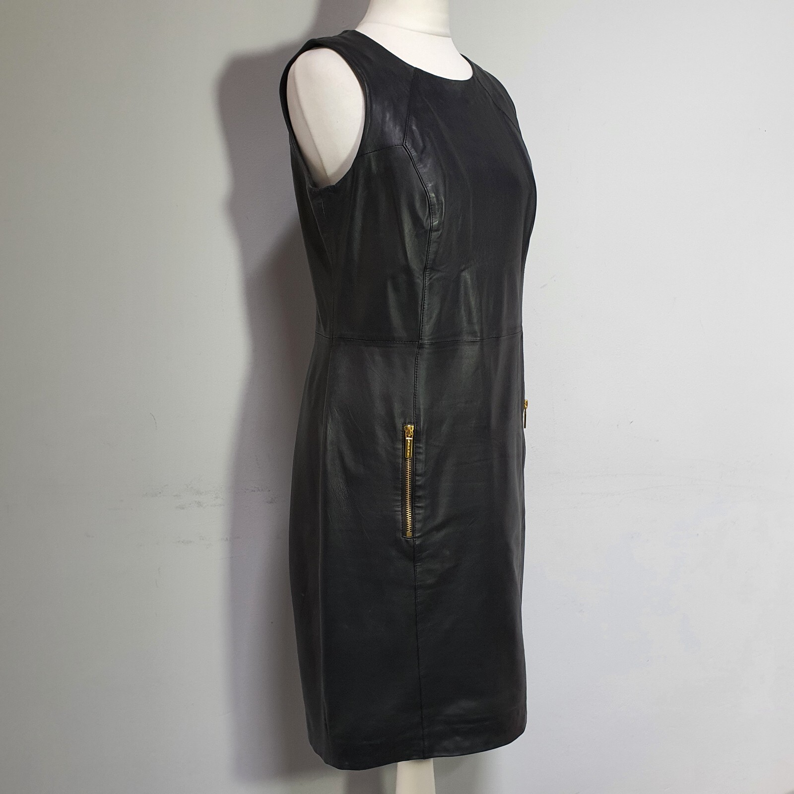 MICHAEL KORS Soft Leather Shift Dress LBD Lined Zip Pockets Size UK 8 Black
