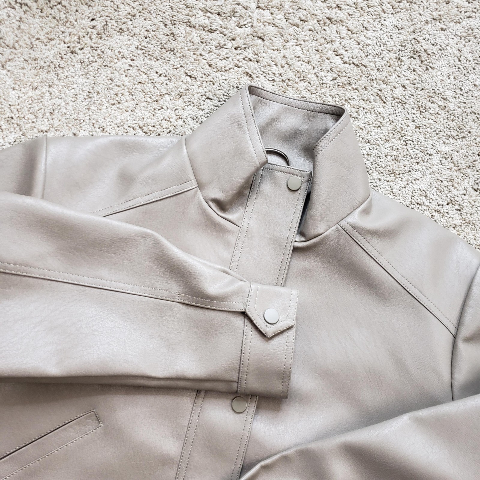Anthropologie Silence + Noise Jacket Womens L Beige Collared Lined Pockets Snap
