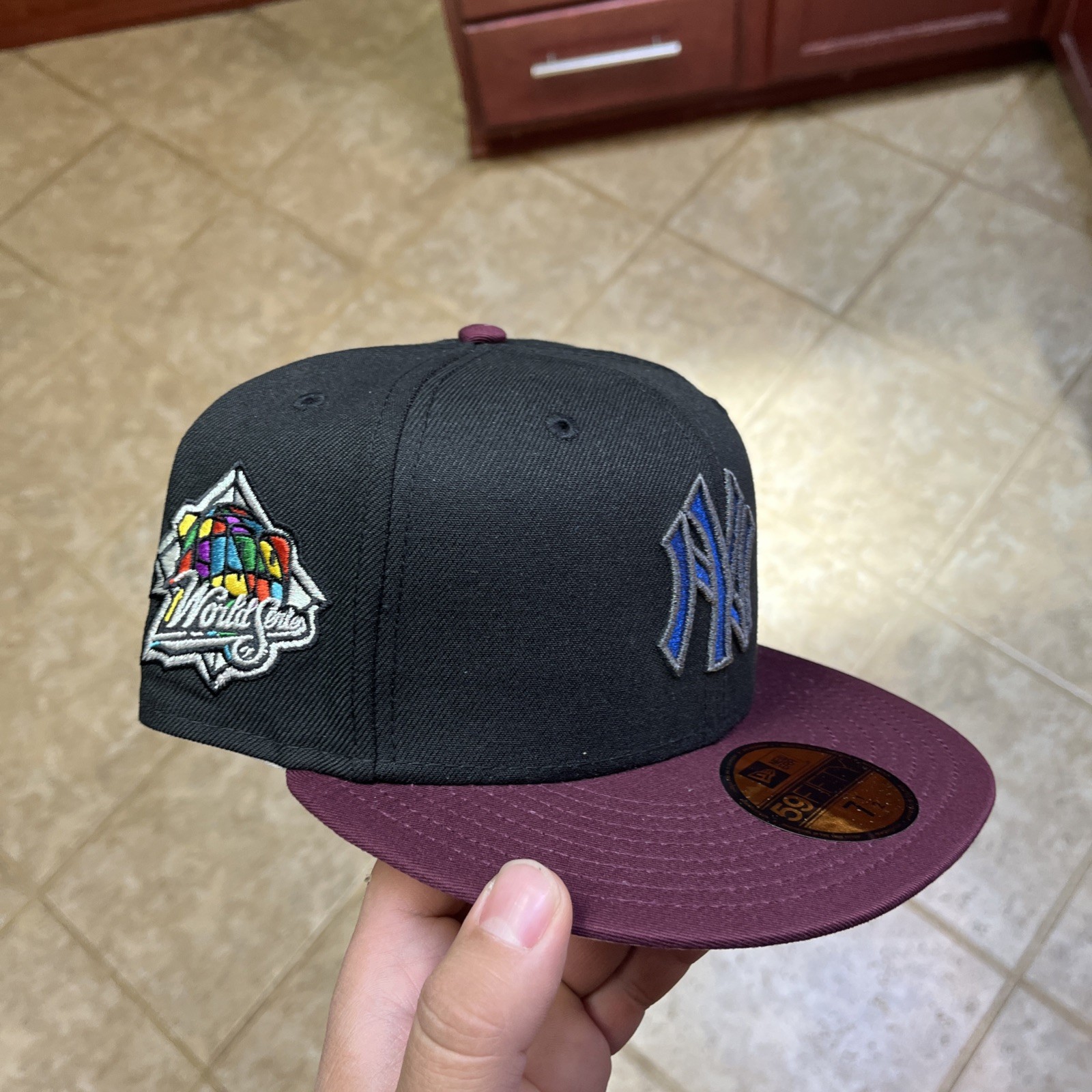 Hat Club Exclusive New York Yankees Stained Glass New Era 59Fifty Size 7 1/2 Hat