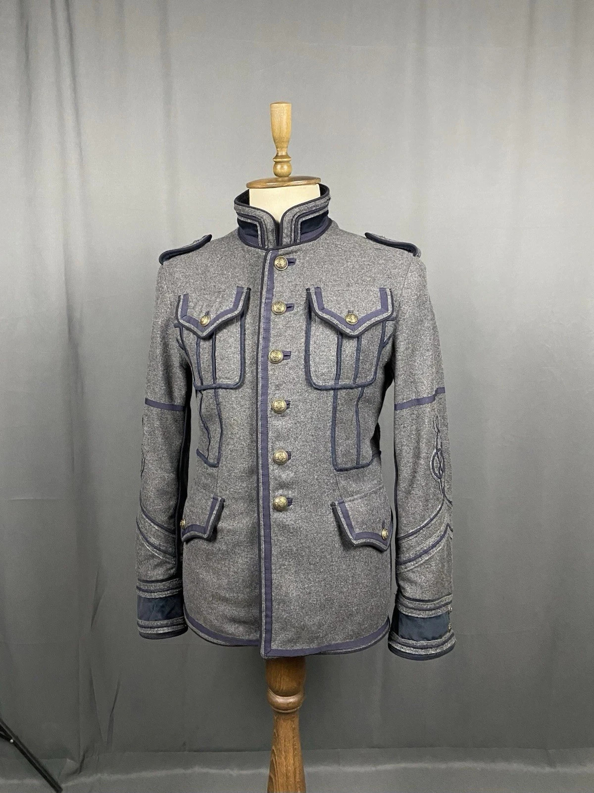 Dolce&Gabbana Runway Gray 2009 Military Napoleon Blazer Size 46 MSRP $2000