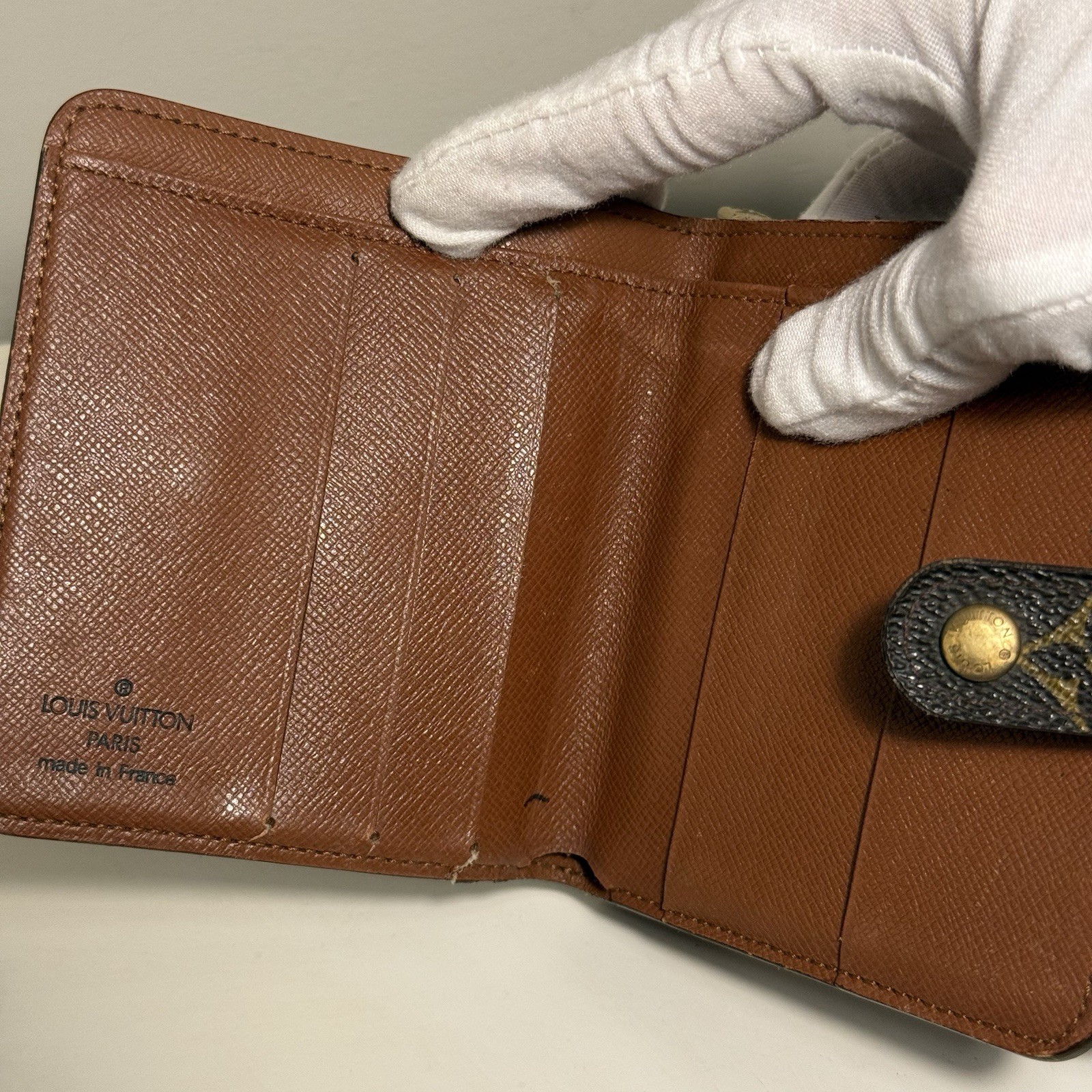 Authentic Louis Vuitton LV Monogram Compact Zip Bifold Snap Wallet Button Brown