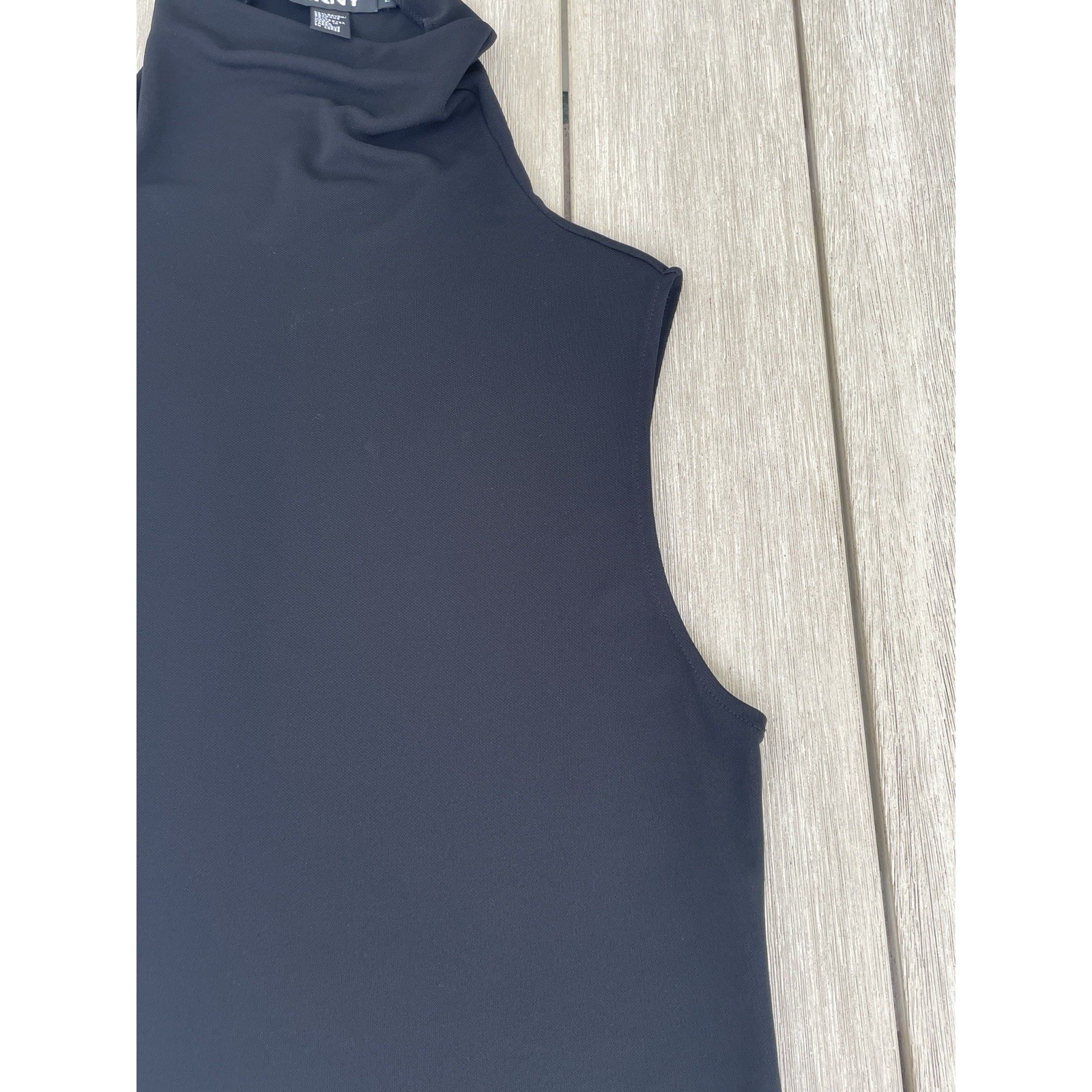 DKNY Womens Black Mock Turtle Neck Sleeveless Top Asymmetrical Seam Detail Sz L