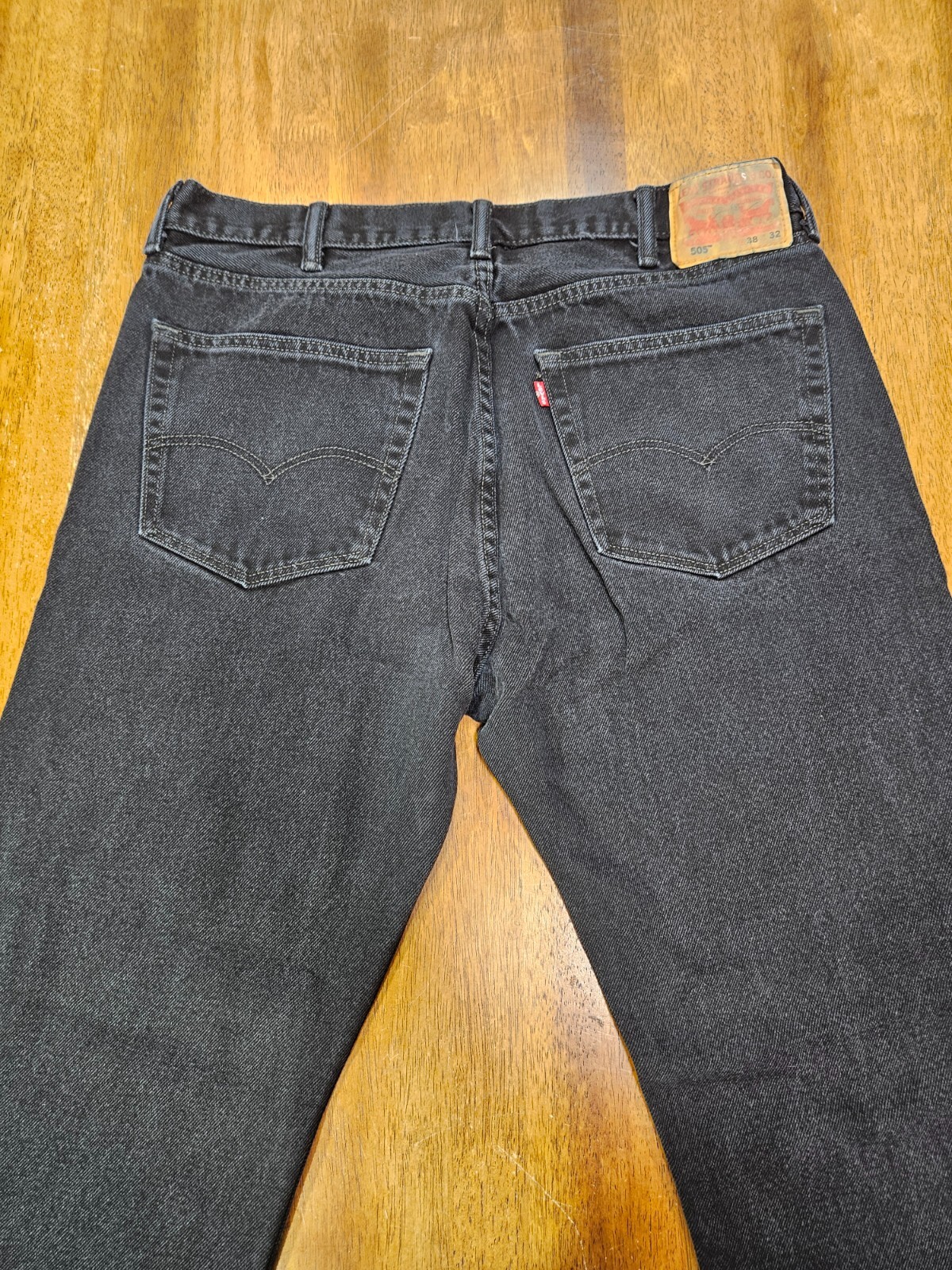 Levi Strauss Denim Jeans 505 Mens Size 38×32 Zipper Button Pockets Dark Wash