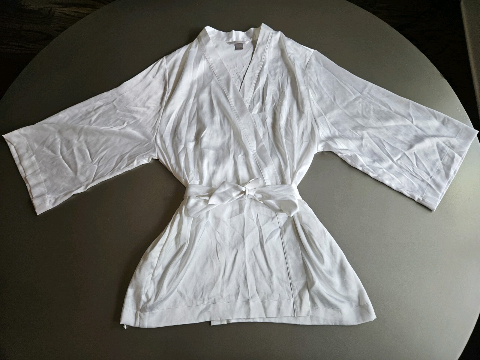 Victoria’s Secret Bombshell White Rhinestone Bling Robe 2010 Size XS/S
