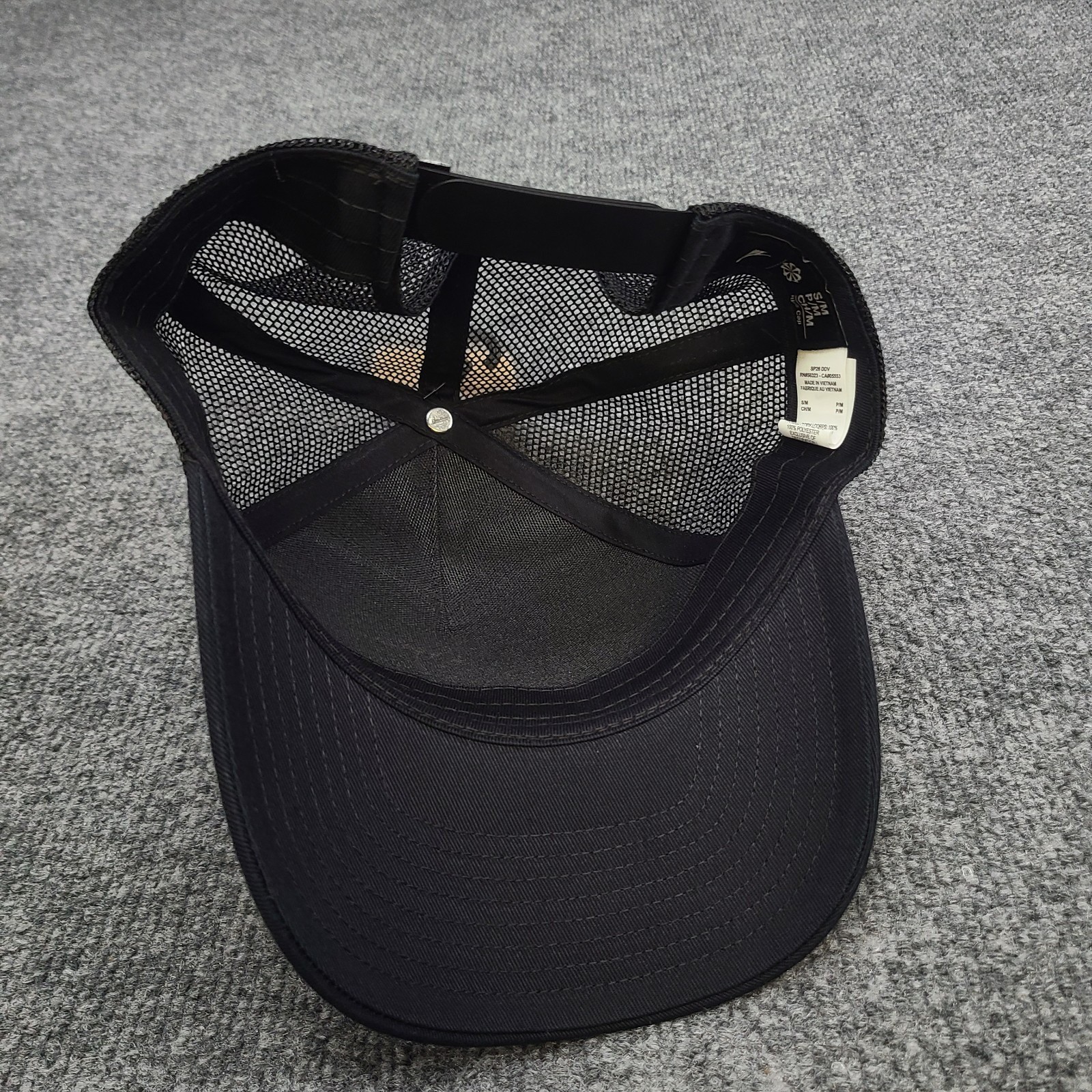 Nike Hat Rise Cap Snapback M/L Black Structured Trucker Adult Unisex II1314 010