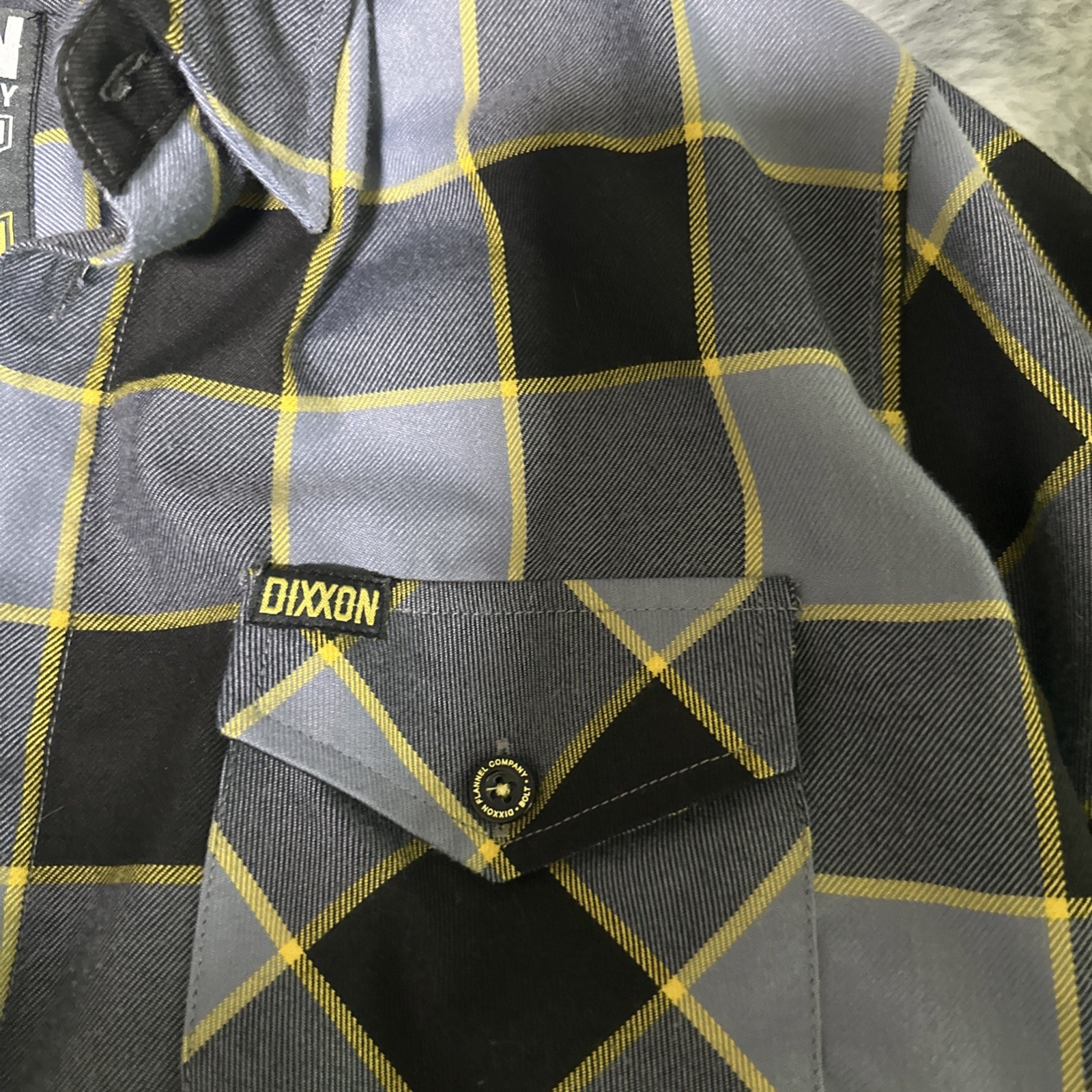 Dixxon Flannel Company “The Bolt” *Men’s Size XL 🔥🔥🔥 🔥