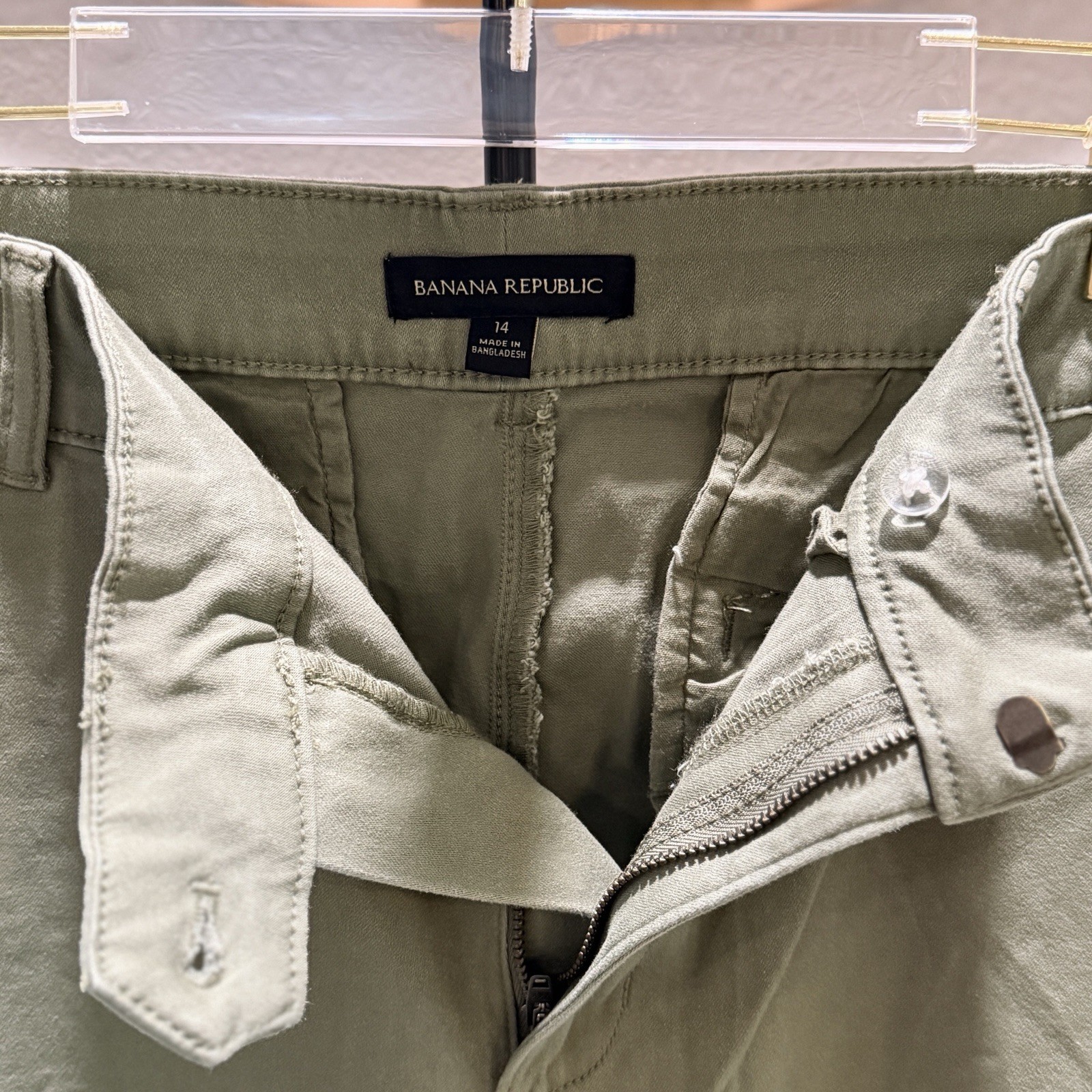 NWT Banana Republic Woman’s Organic Cotton Stretch Chino Pants Olive Green 14
