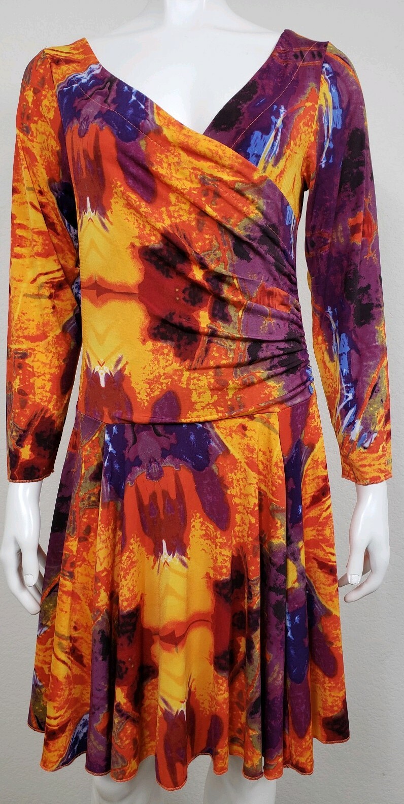 NWT My Tribe Womens Dress Size Medium Long Sleeve Abstract Multicolored Stretch