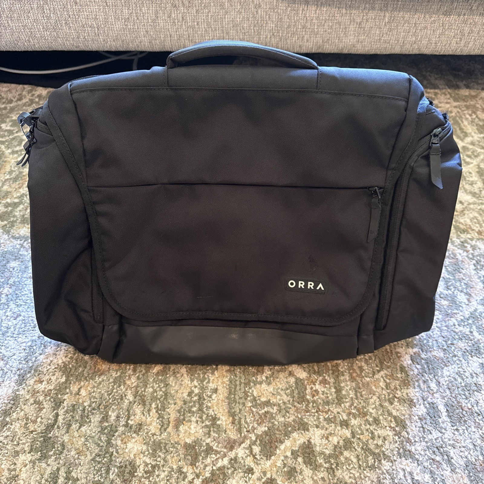 ORRA Messenger Bag – Black