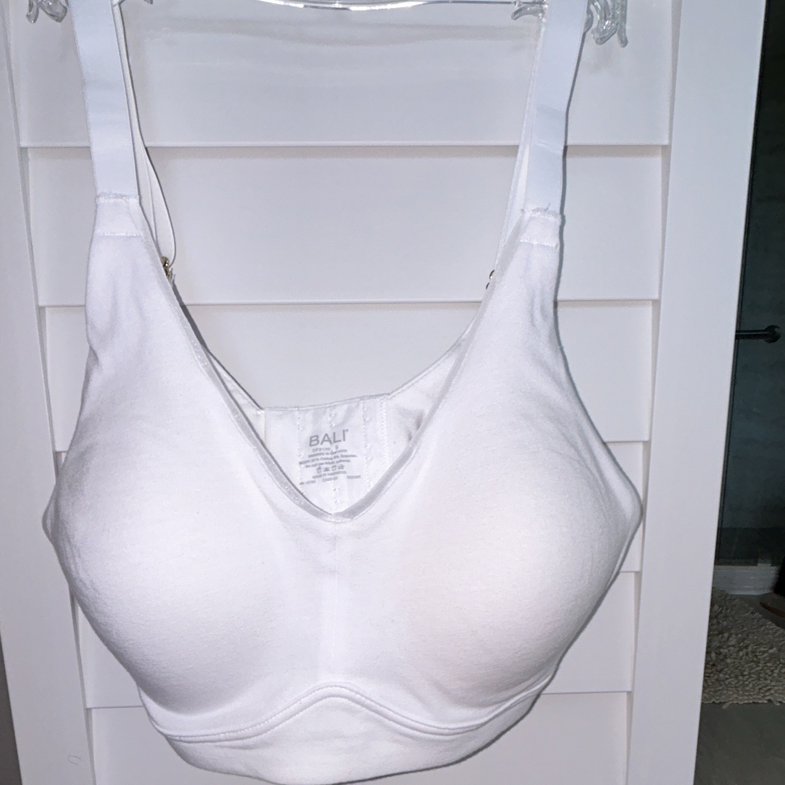 Bali Double Support Wireless Full Coverage, White Size small, fits 32B-34C