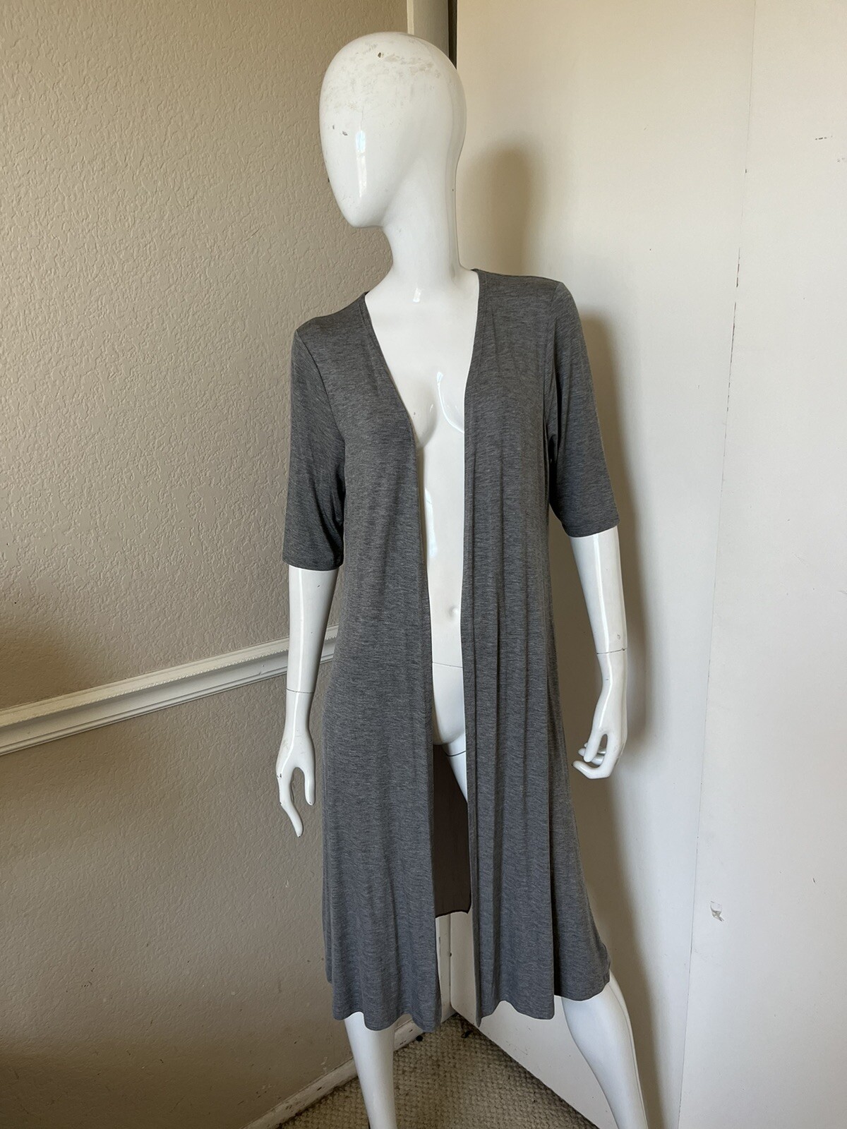 LOLA & SOPHIE NWT! Gray Silky Jersey Rayon Longer Length Cardigan Duster Sz M