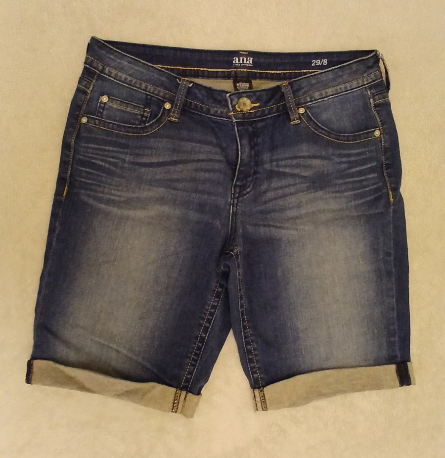 ANA A New Approach Blue Denim Short Pants size 29/8