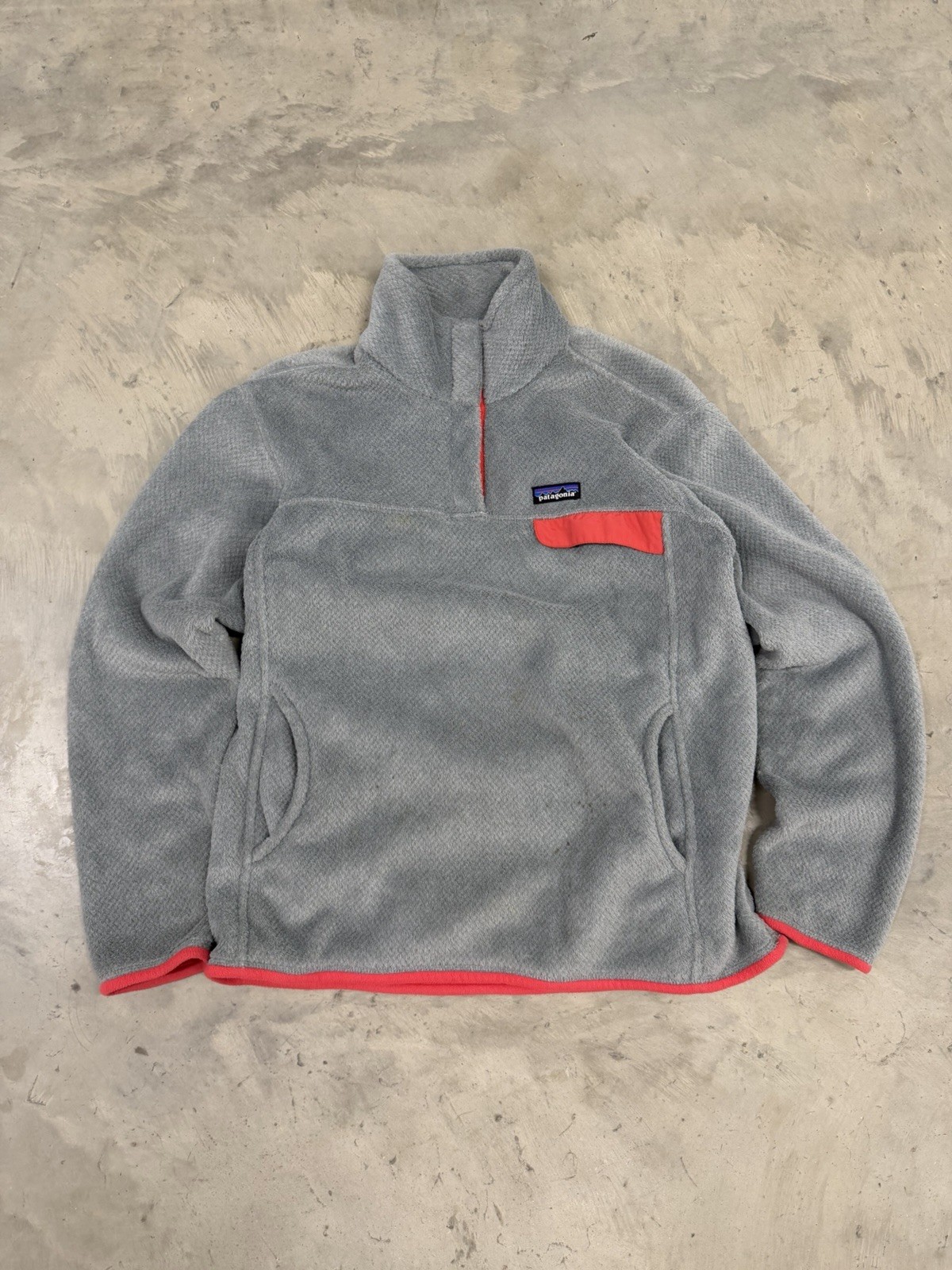 Patagonia Gray Pink Fleece Quarter Snap Up Women’s Size XLarge