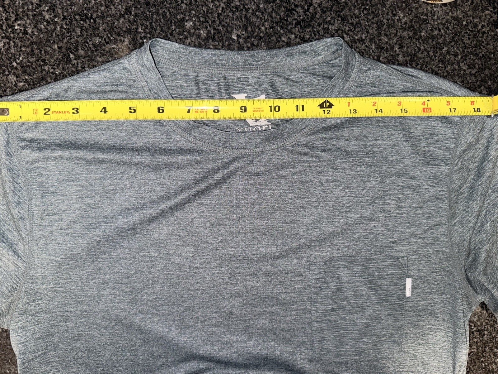 Vuori Men’s M Gray Crew Neck Short Sleeve Pocket Jersey T-Shirt Poly/Spandex