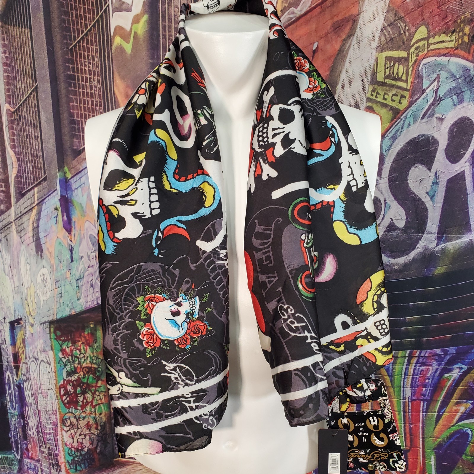 Ed Hardy Scarf Shawl Approx 42″X42″ Skull Rose Heart Love Kills Tattoo New (A21)