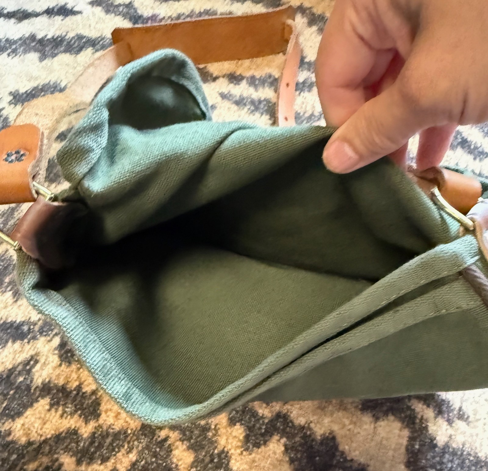Vintage Duluth Pack Minn Green & Brown Crossbody Canvas Leather Shell Bag USA