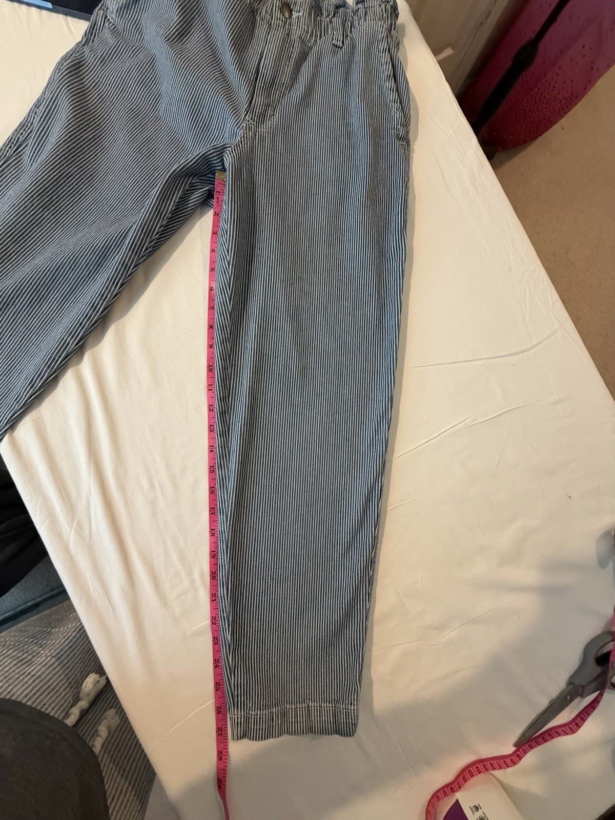Universal Thread Blue/White Striped Light Wash High-Rise Tapered Stretch Jeans 8