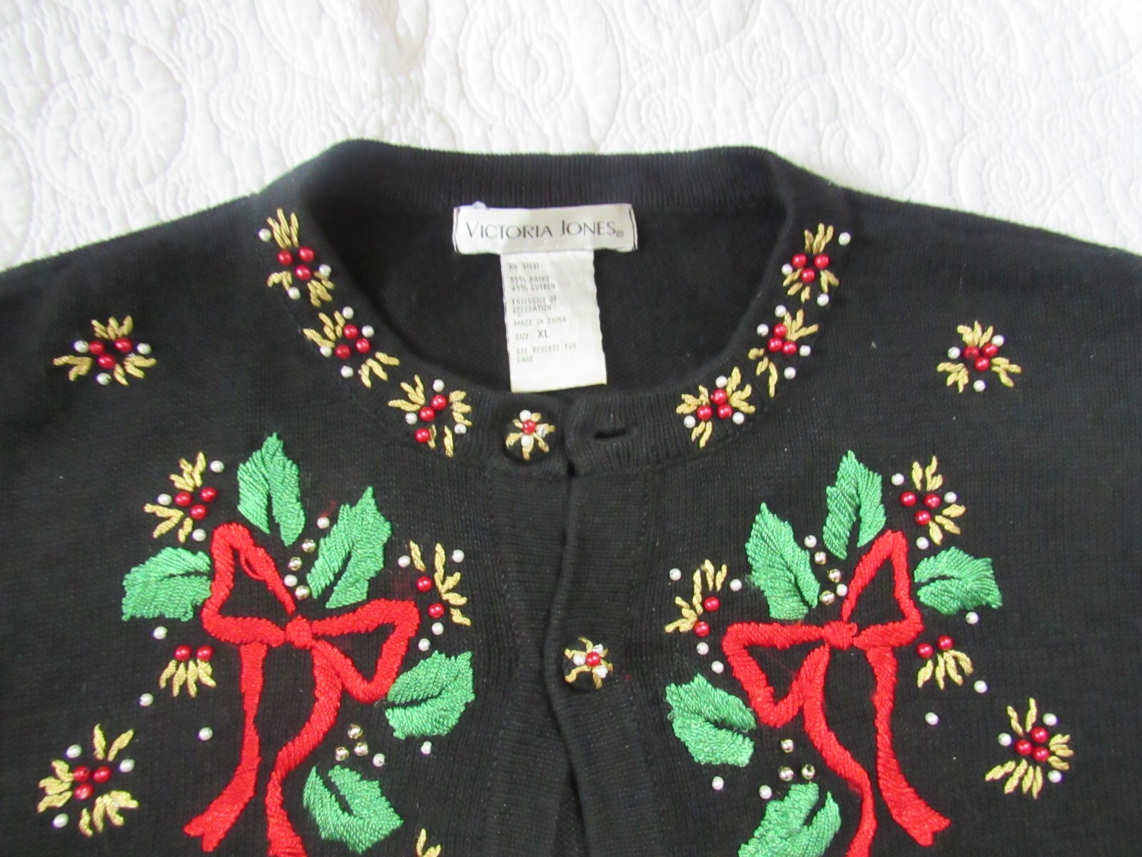 Victoria Jones Christmas Sweater Cardigan Womens XL Black Red Holly Berries