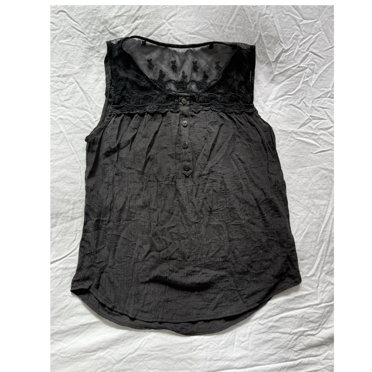*Shirt unknown Brand* Black Lace Sheer Button Sleeveless Blouse Top Size M