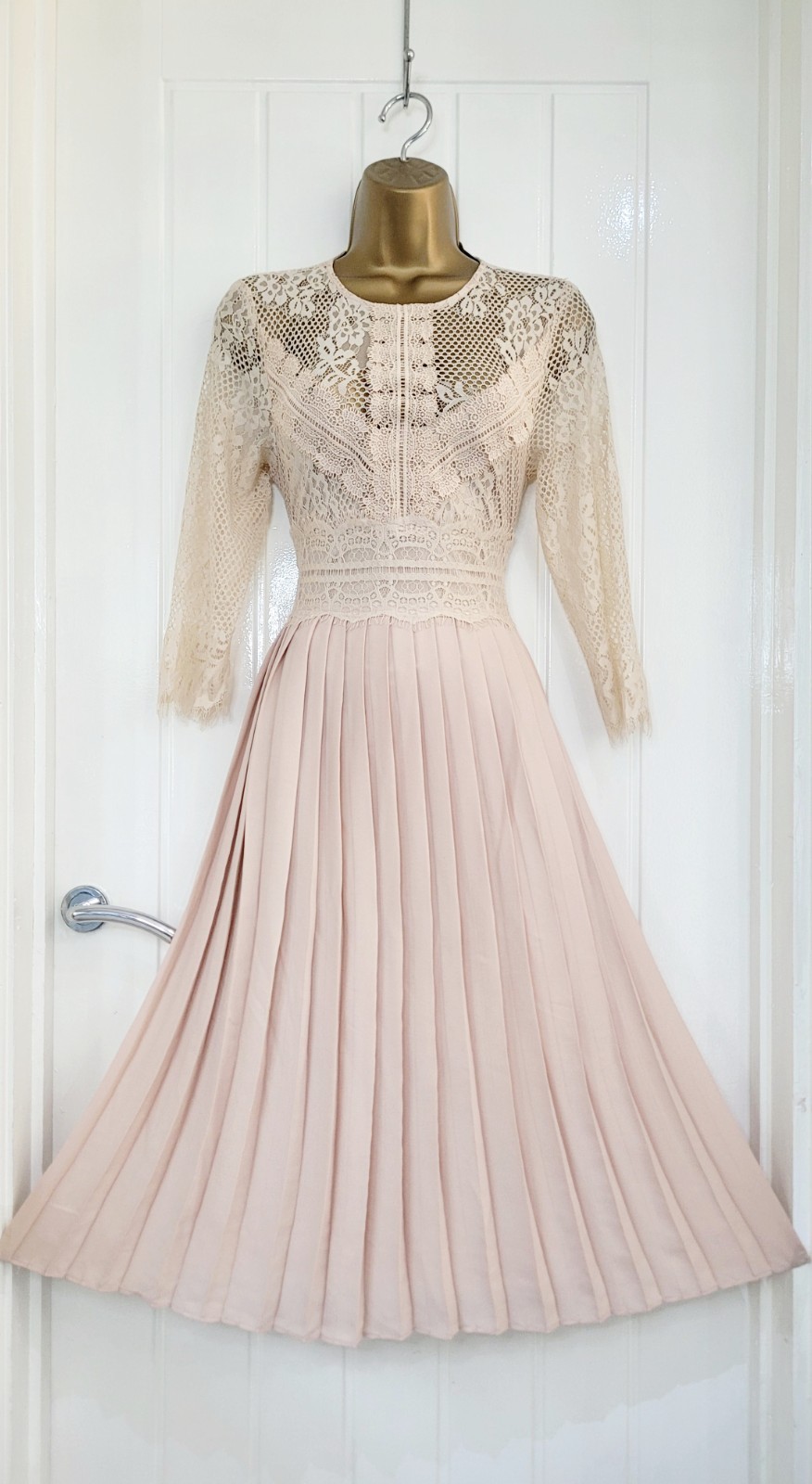 Zara Size 8 10 S nude pleated lace summer occasion races wedding midi dress VGC