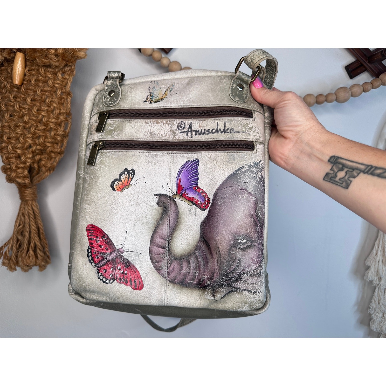 Anuschka 650 Gentle Giant RFID Large Crossbody Art Bag