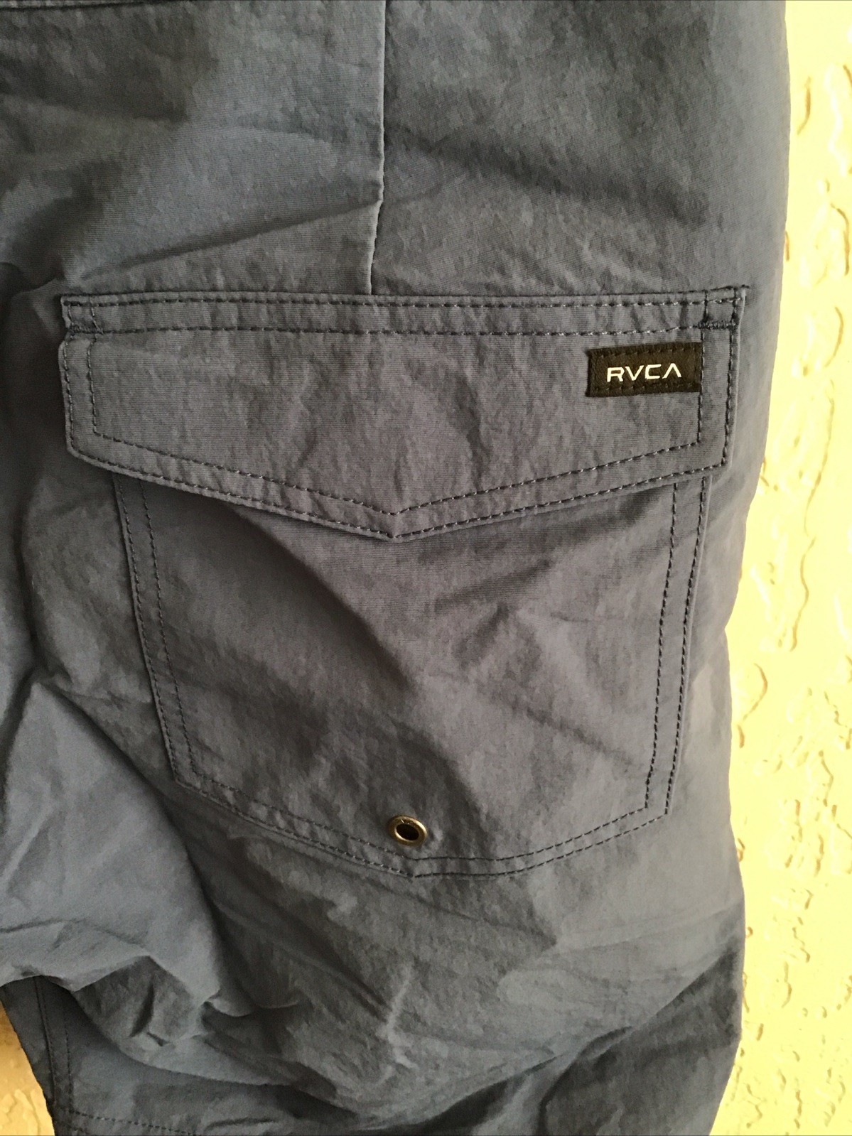 RVCA Size Medium Men’s Board Shorts Swim Trunks Navy Blue New UM
