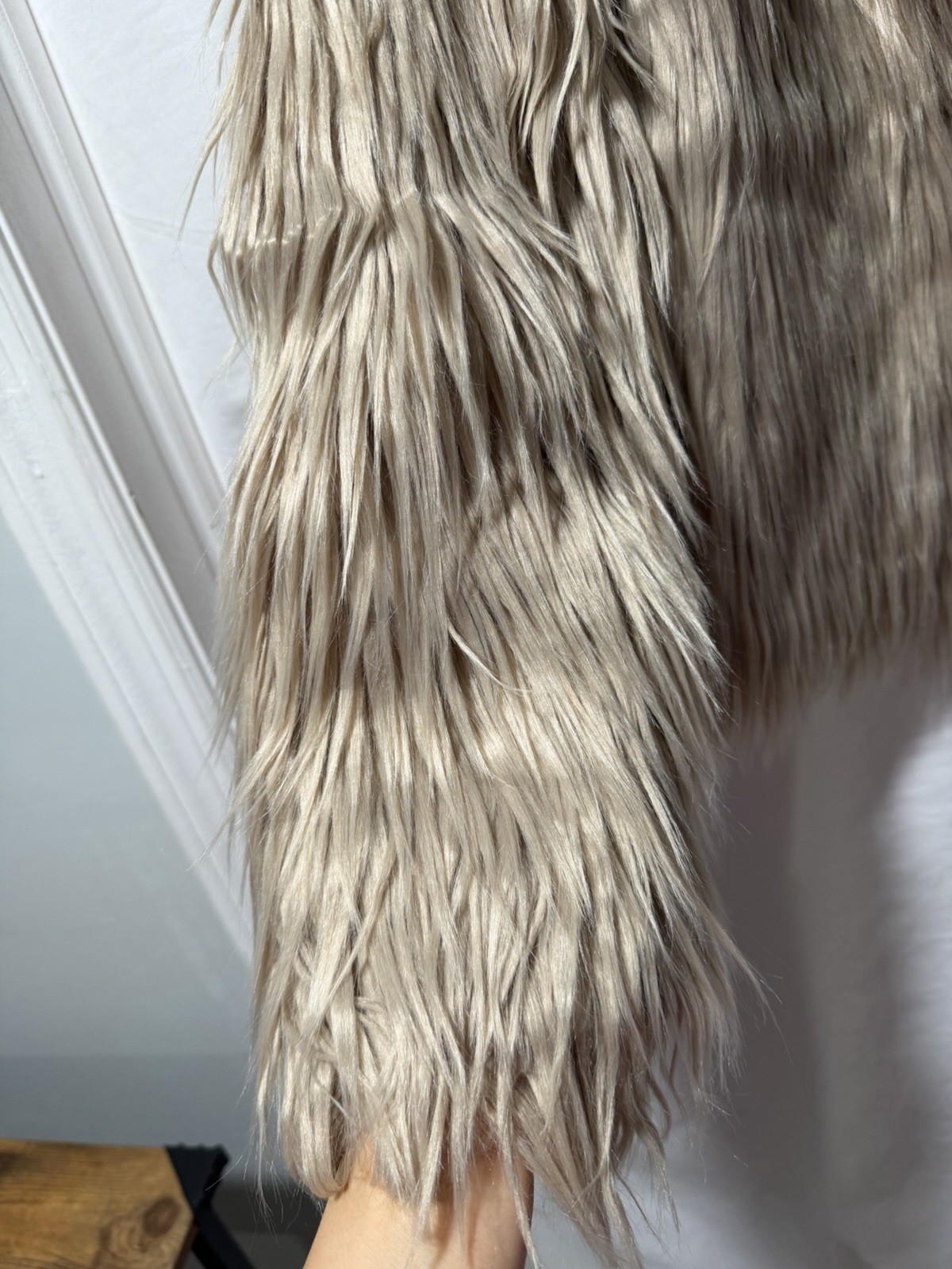 LANSHIFEI Beige Short Jacket Hook & Eye Closure Lined Fur Trim Women’s M