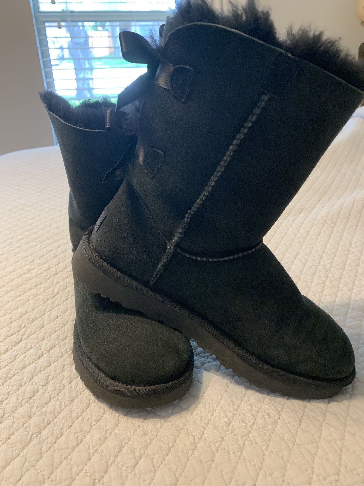*GUC* Women’s UGG BLACK BAILEY BOW II BOOTS (NO BOX) SIZE 8