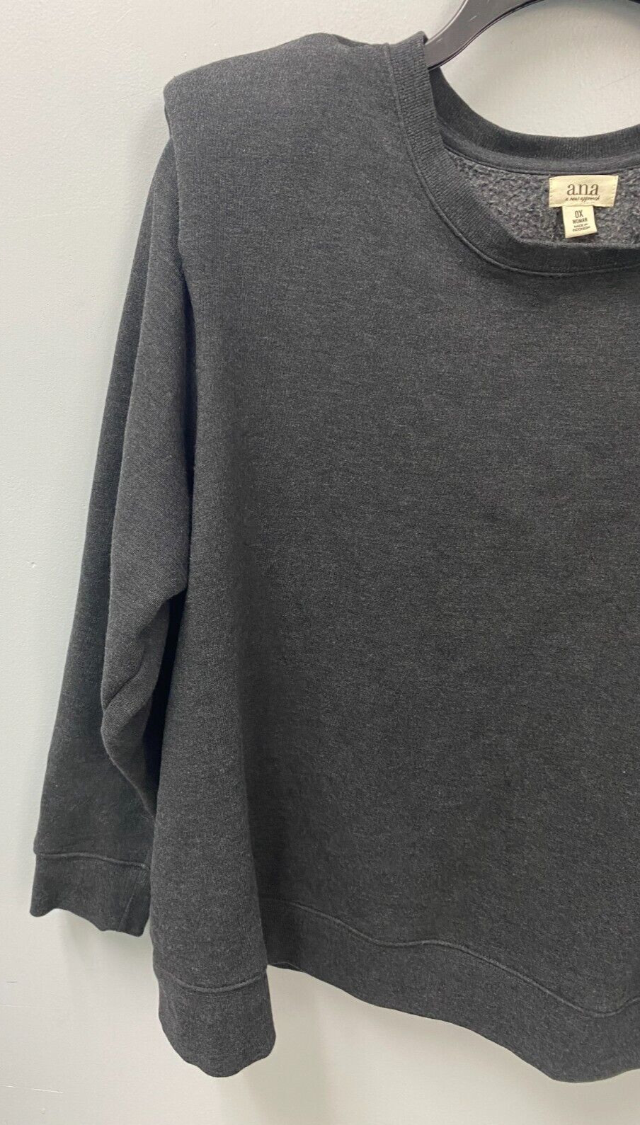 A.N.A Gray Long Sleeve Padded Shoulder Sweatshirt Women’s Sz 0X