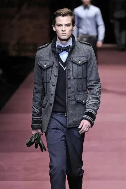 Dolce&Gabbana Runway Gray 2009 Military Napoleon Blazer Size 46 MSRP $2000