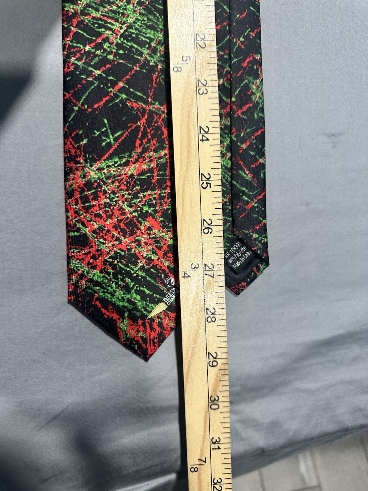 VTG Black With Red/Greem Splatter Necktie Delta Pilots