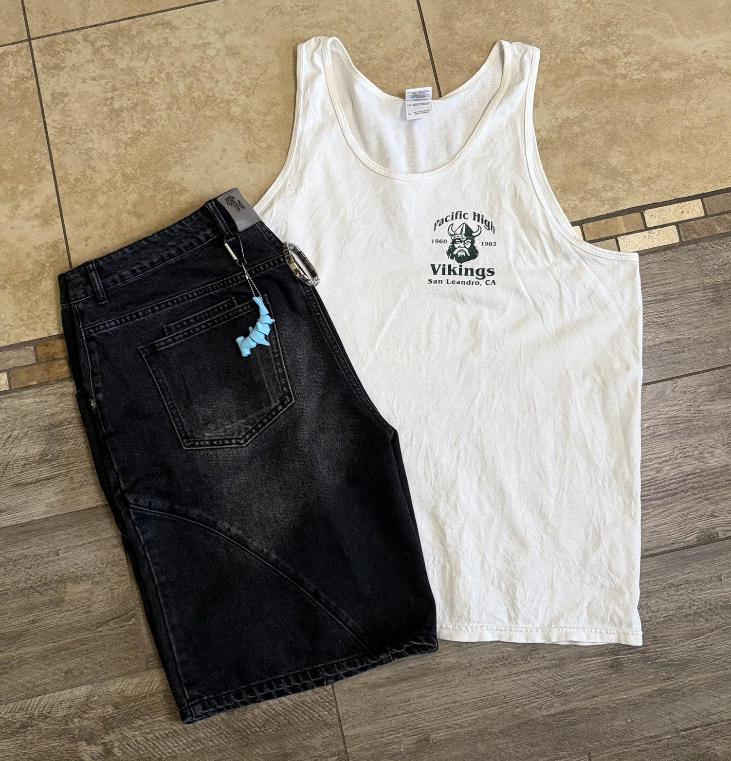 Gildan Ultra Cotton Men’s XL White Pacific High Vikings Tank Top