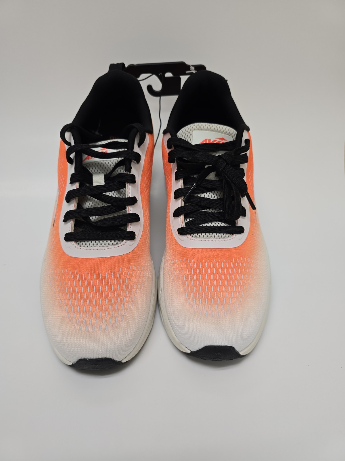 Avia MAV Jumbo Lite Runner Men’s 9 Orange White Sneakers NWT