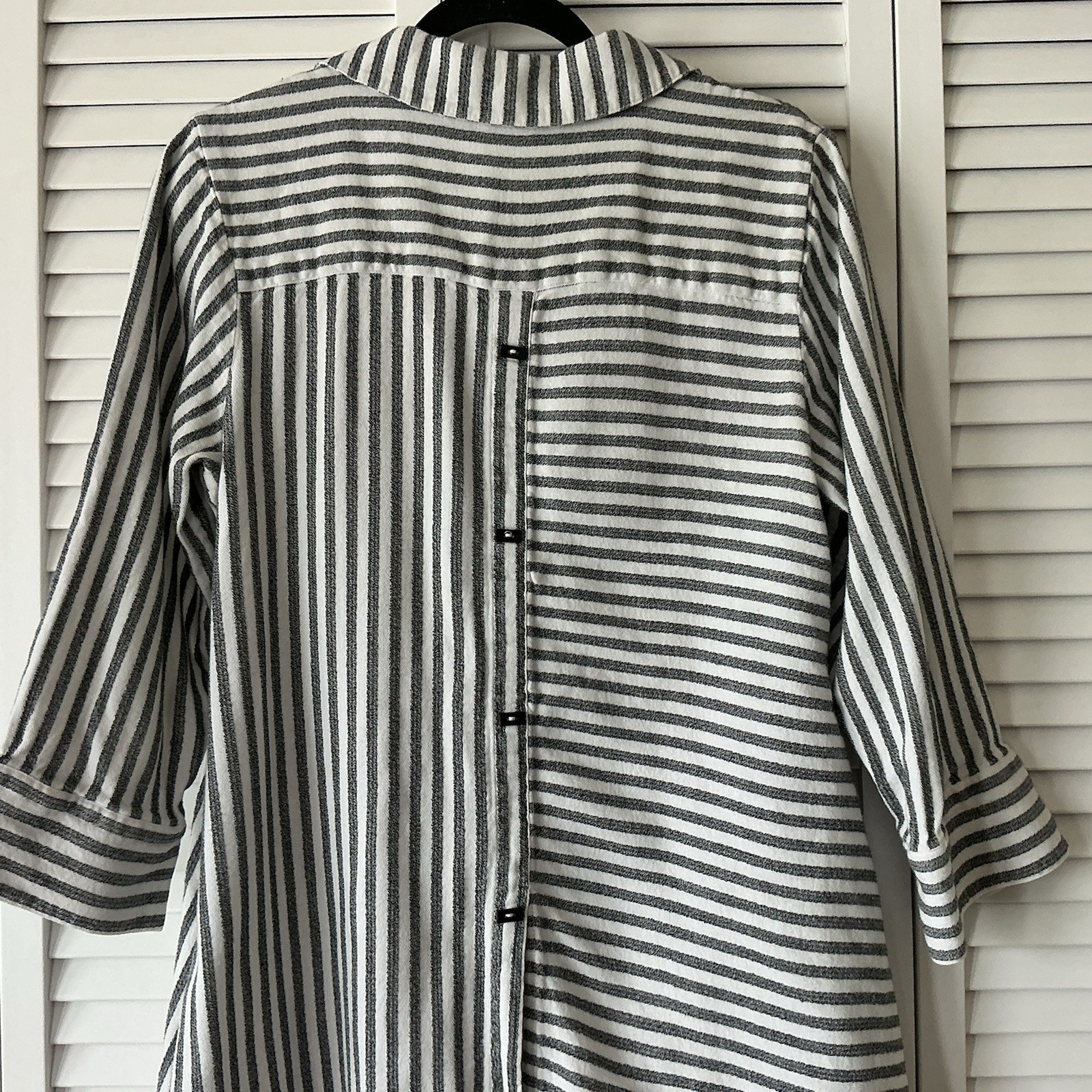 Soft Surroundings Standout Tunic Top Sz M Gray Stripe Lagenlook Flowy Boho Chic