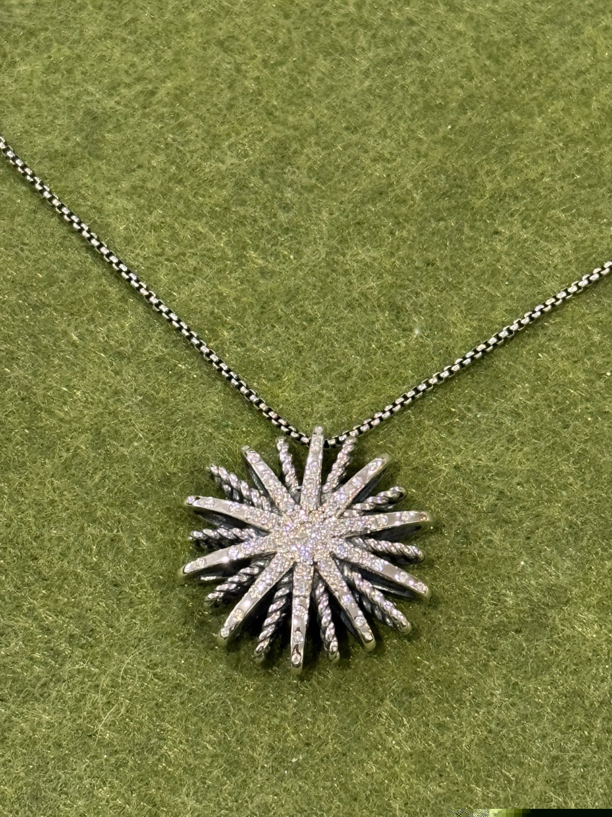 David Yurman 925 Sterling Silver Starburst Pendant Necklace 21″ adjus