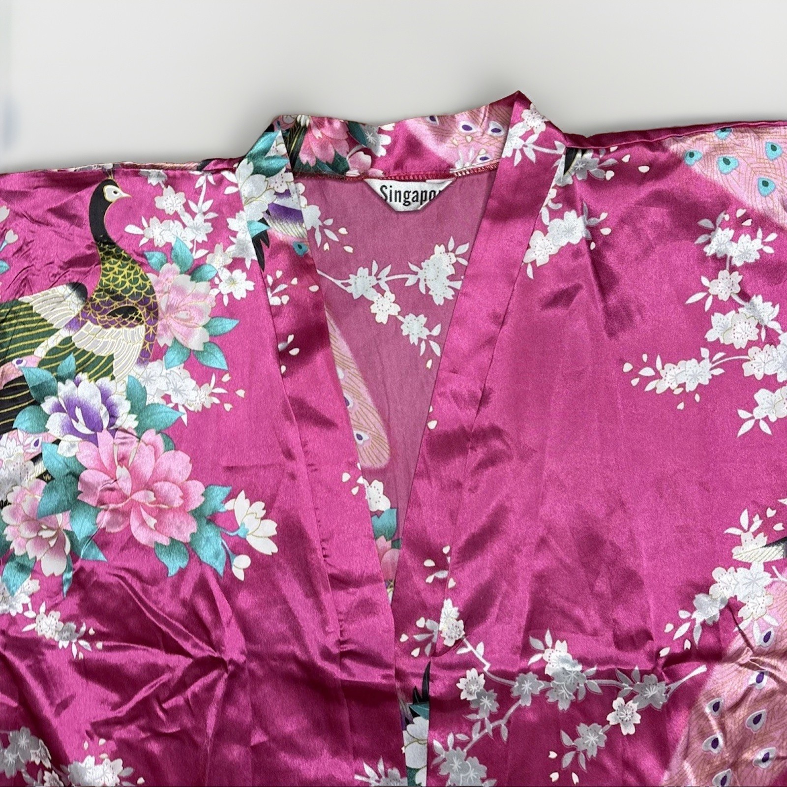 Vtg Singapore Premium Satin Kimono Robe Fuchsia Pink Peacock Floral Geisha OS