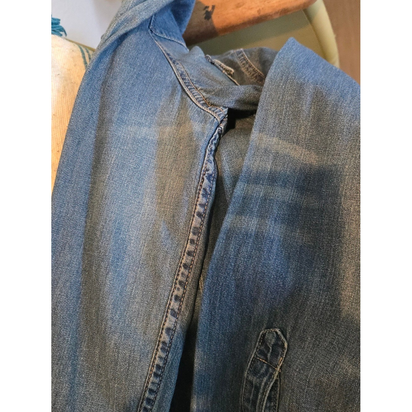 GAP Medium Blue Western Style Denim Button-Up Shirt