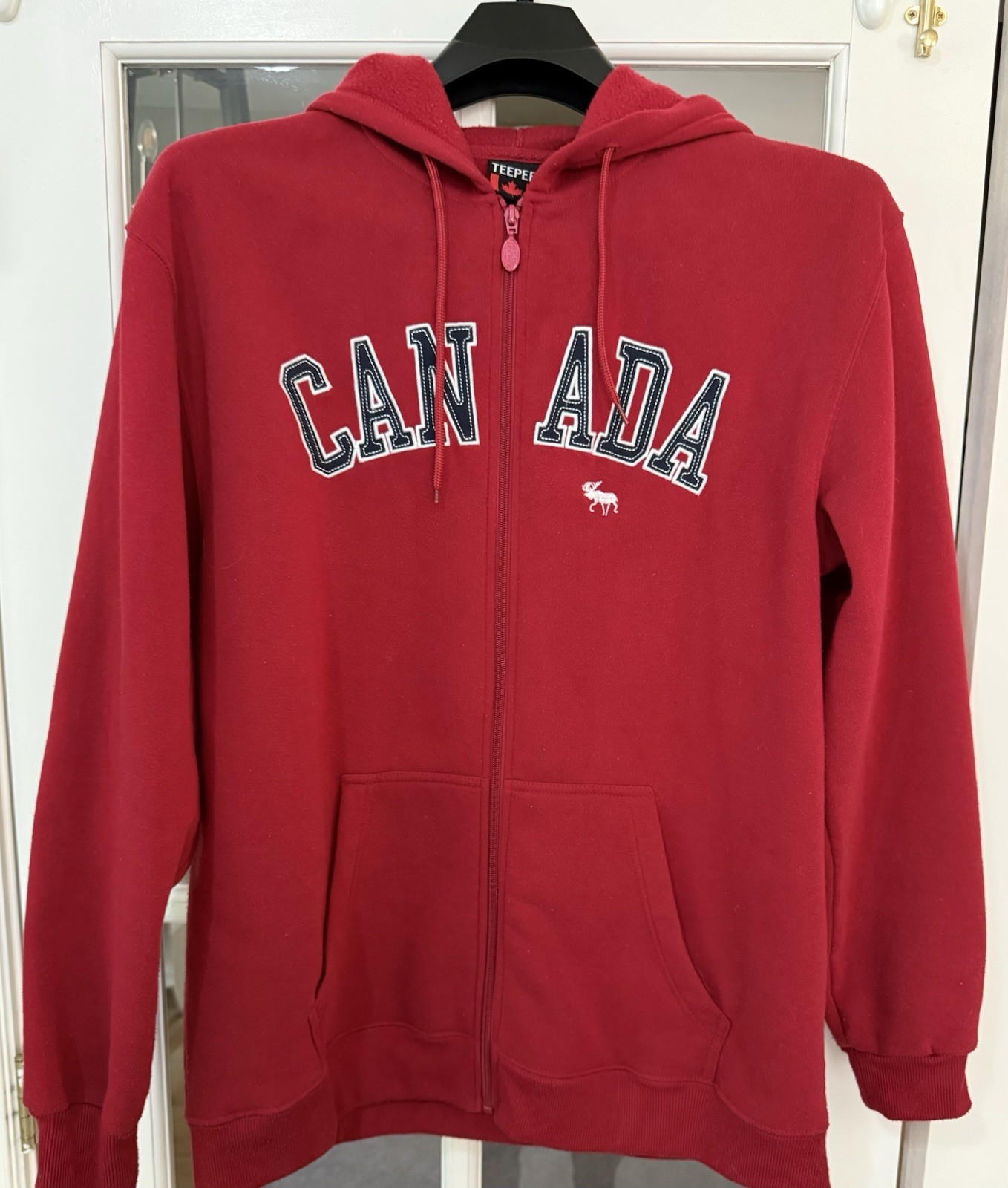 Canada Teepee Fleece Hooded Sweatshirt Size XL Red Full Zip Cozy