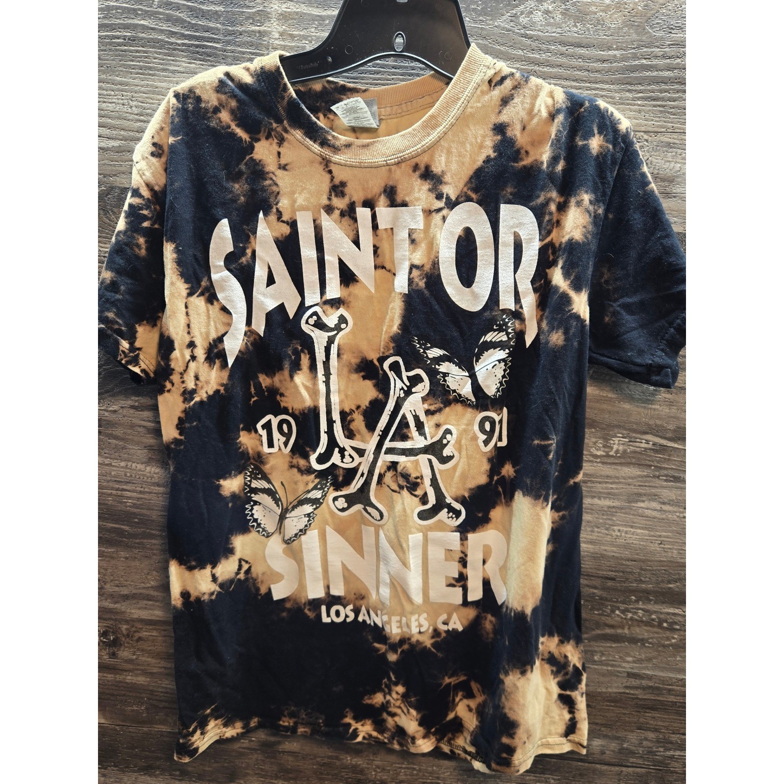 Saint or Sinner Los Angeles Bleached Tie Dye Graphic T-Shirt Black Tan Mens M