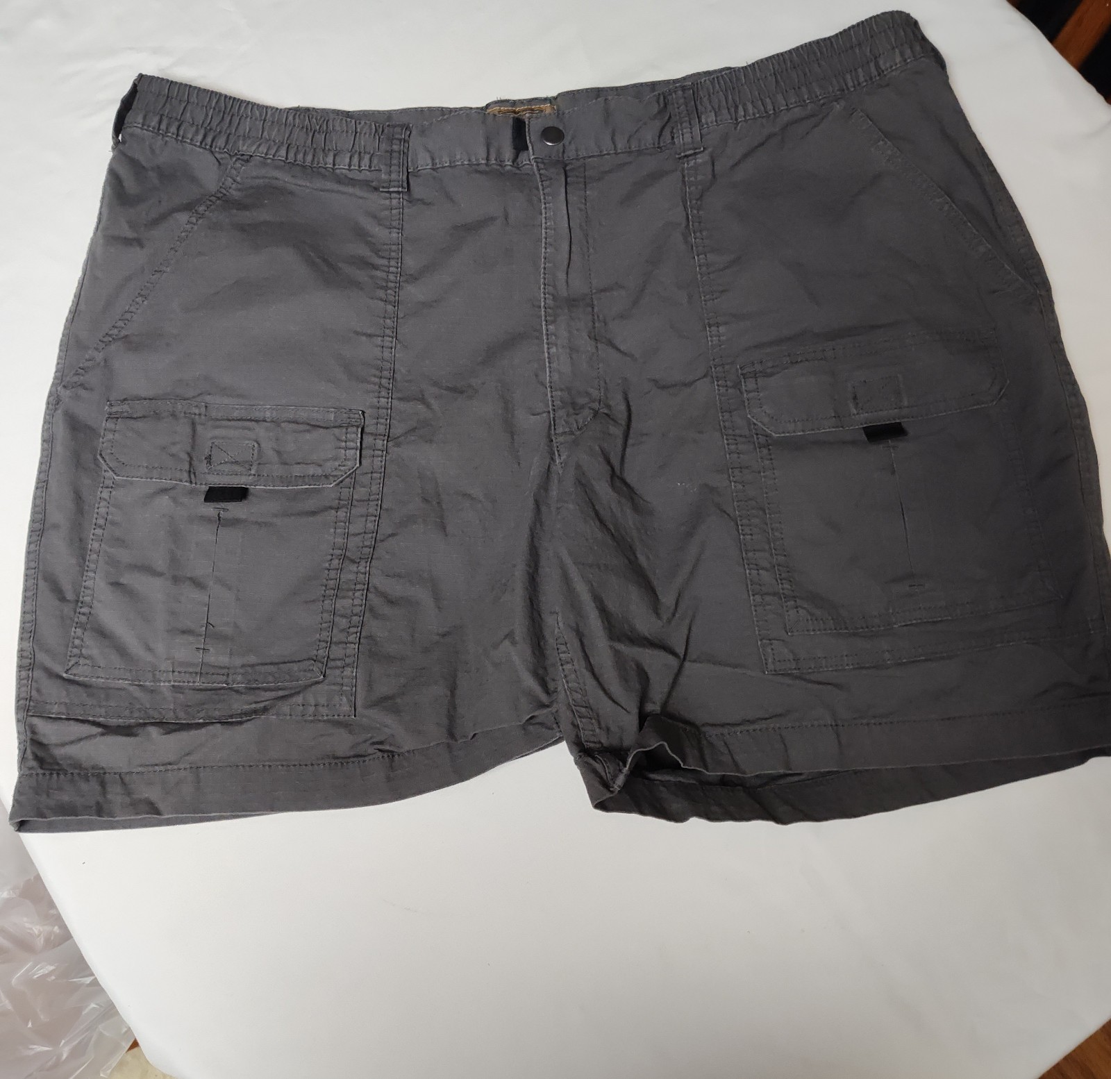 The Foundry Cargo Shorts Mens Sz 52 Comfort Stretch Waistband gray iron NWT