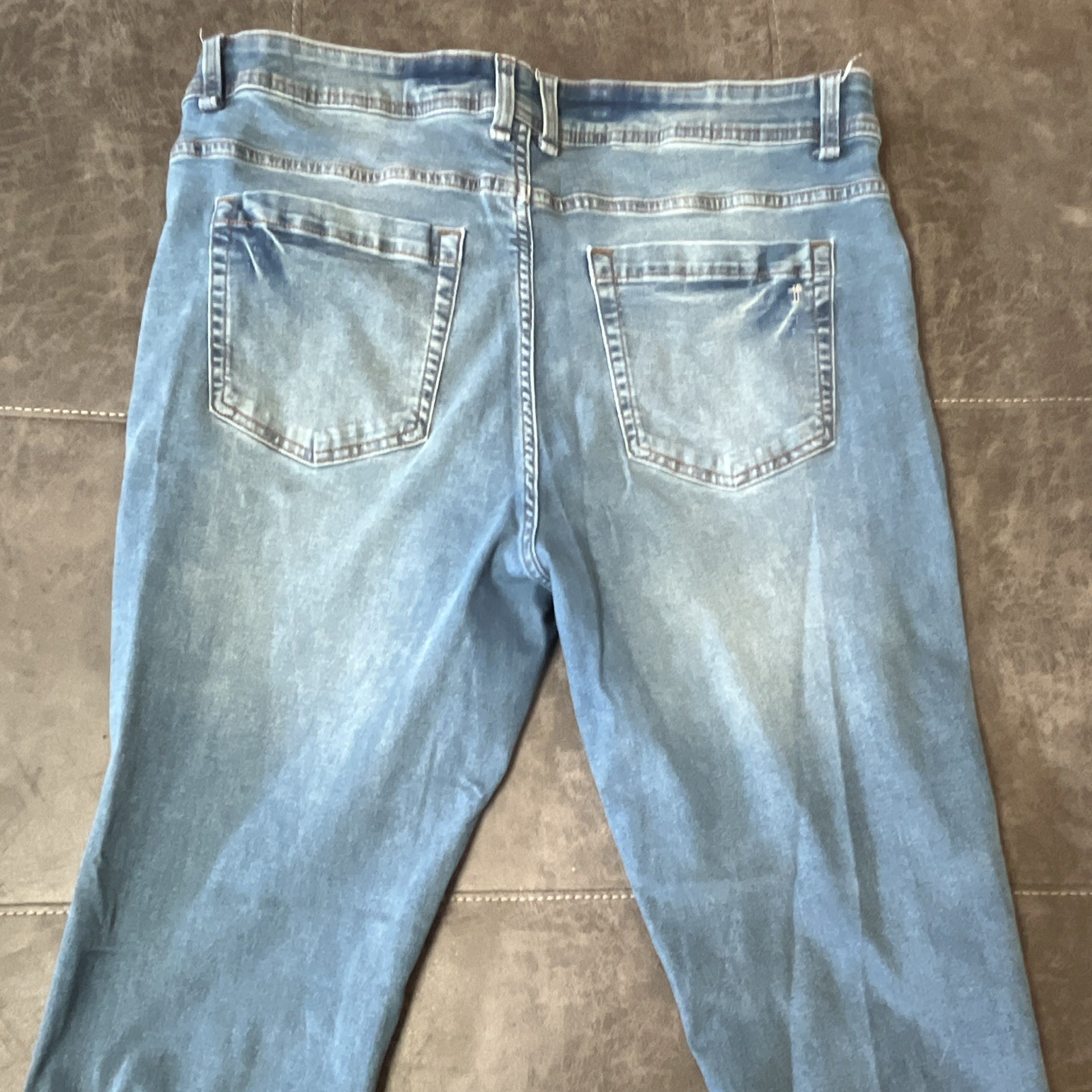 The Perfect Jean NYC Men’s Athletic Fit Straight Light Wash Stretch Denim Jeans